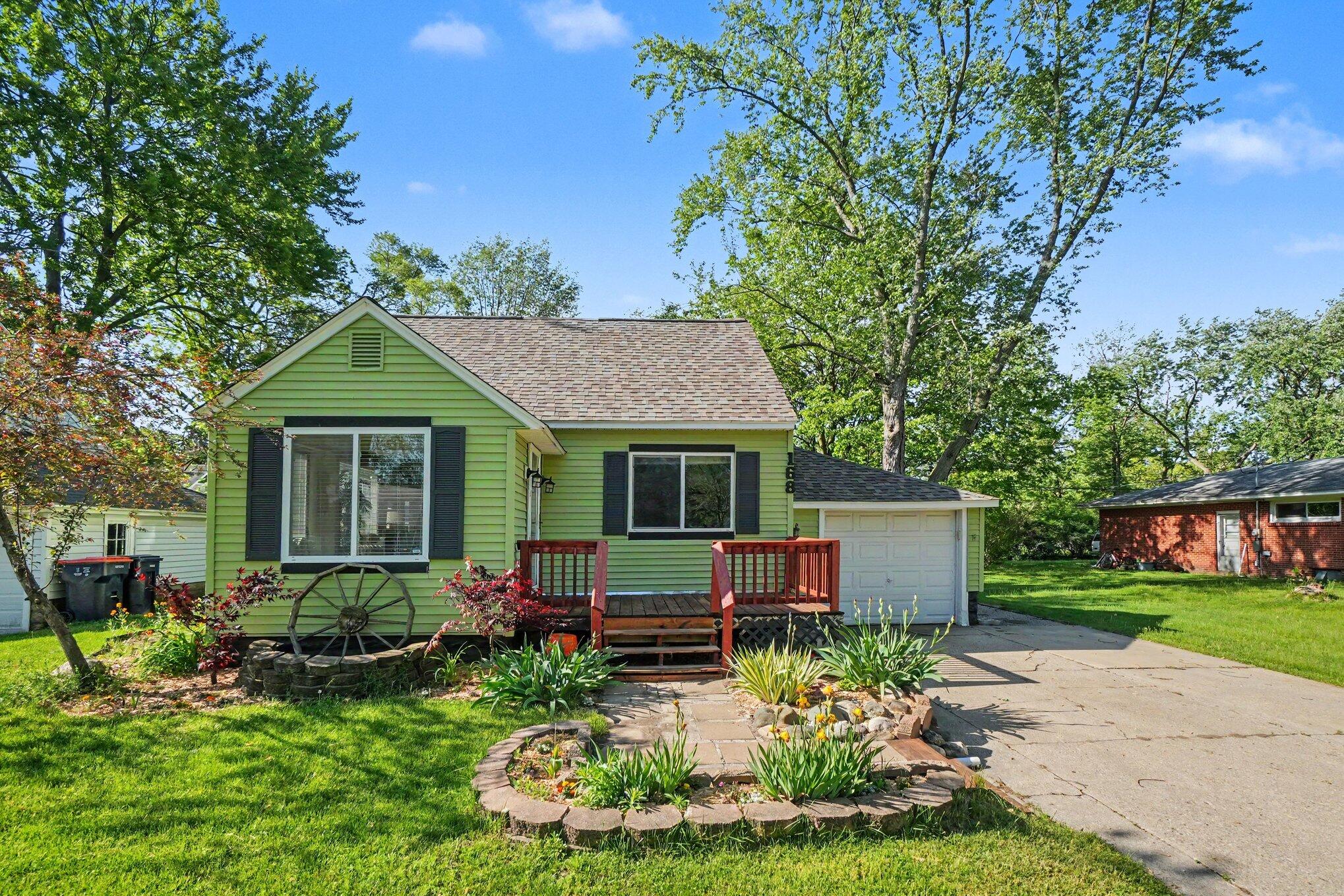 168 E 37th Street Holland MI 49423