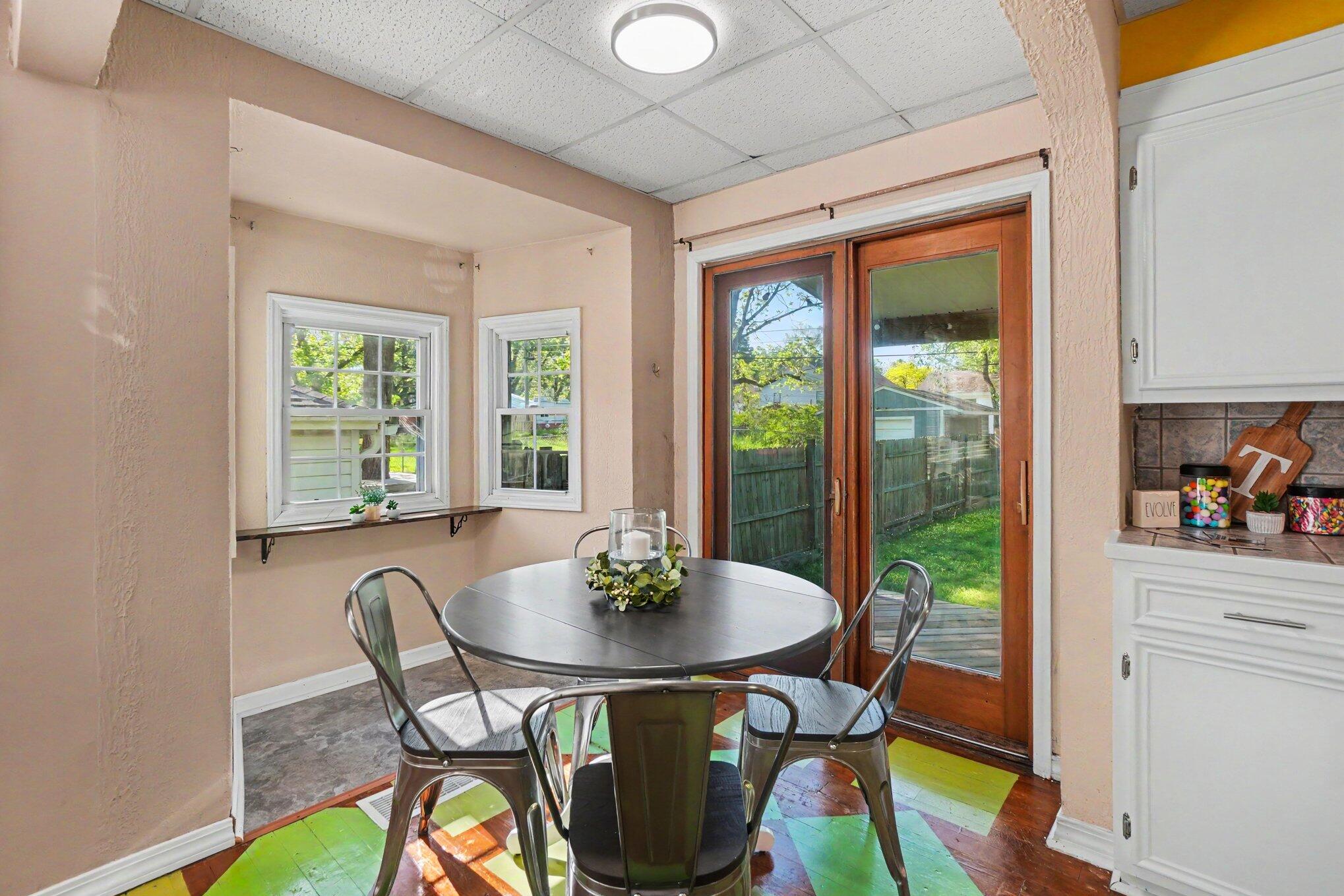 168 E 37th Street Holland MI 49423