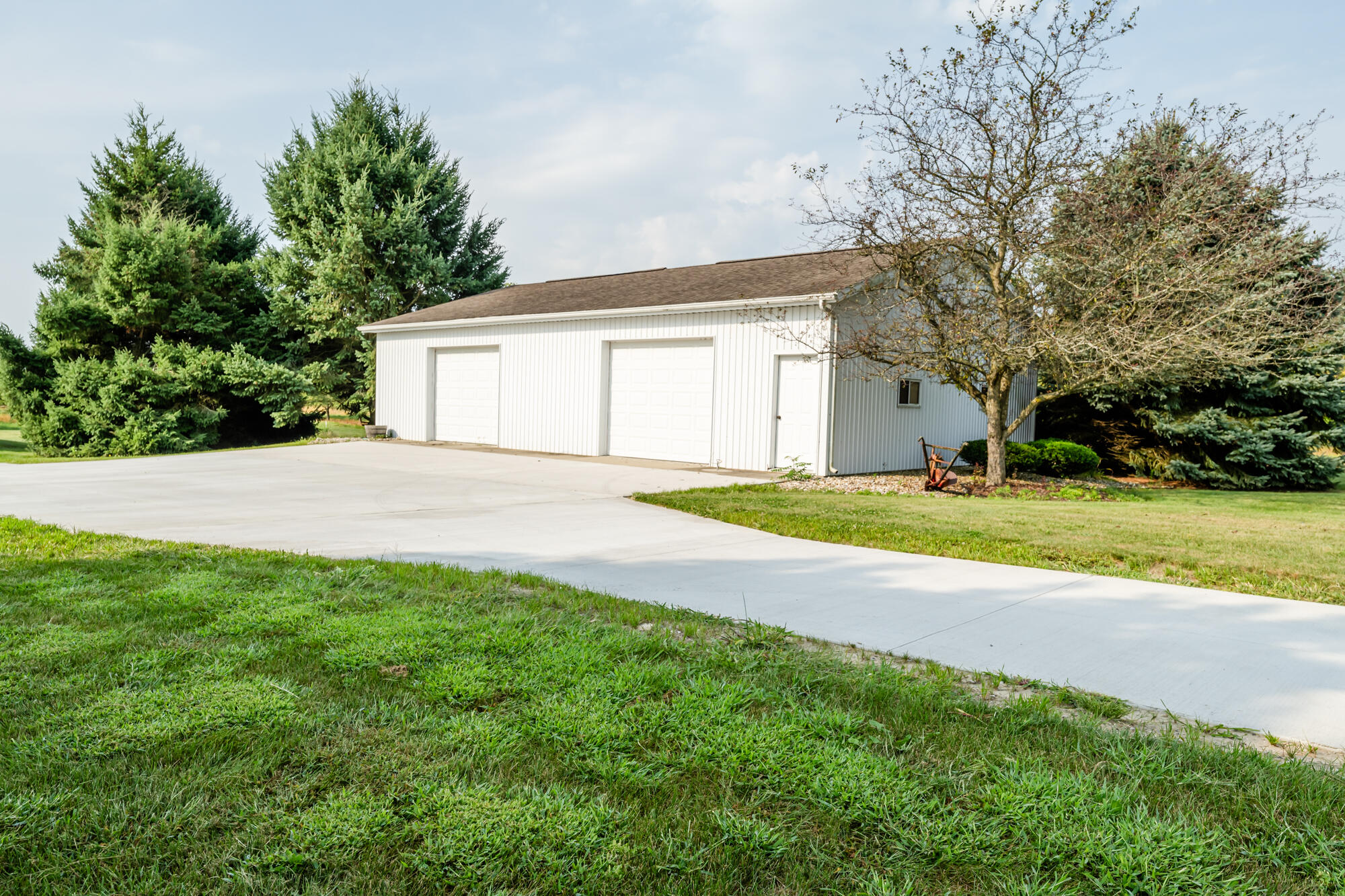 31401 Middle Crossing Road Dowagiac MI 49047