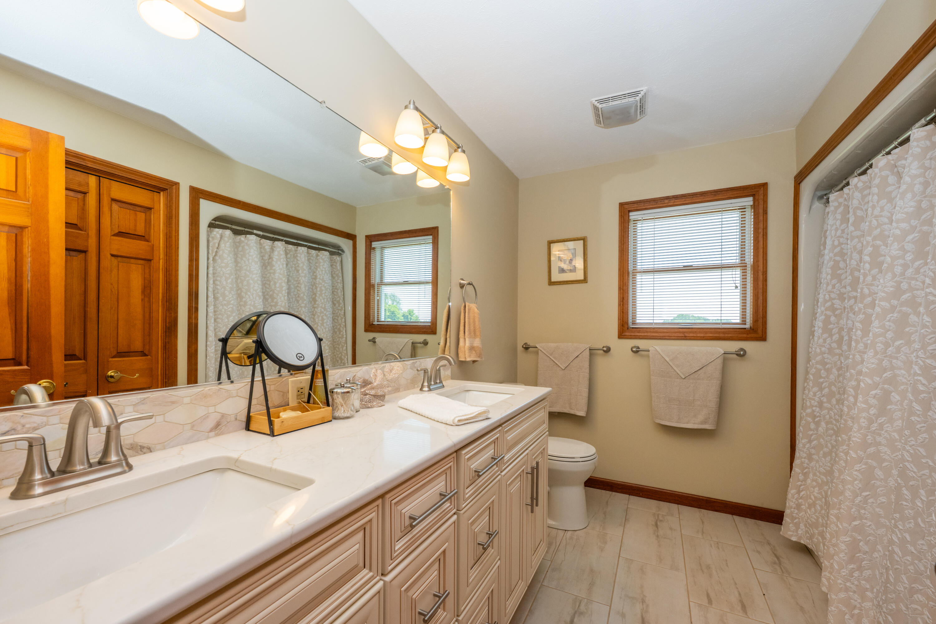 31401 Middle Crossing Road Dowagiac MI 49047