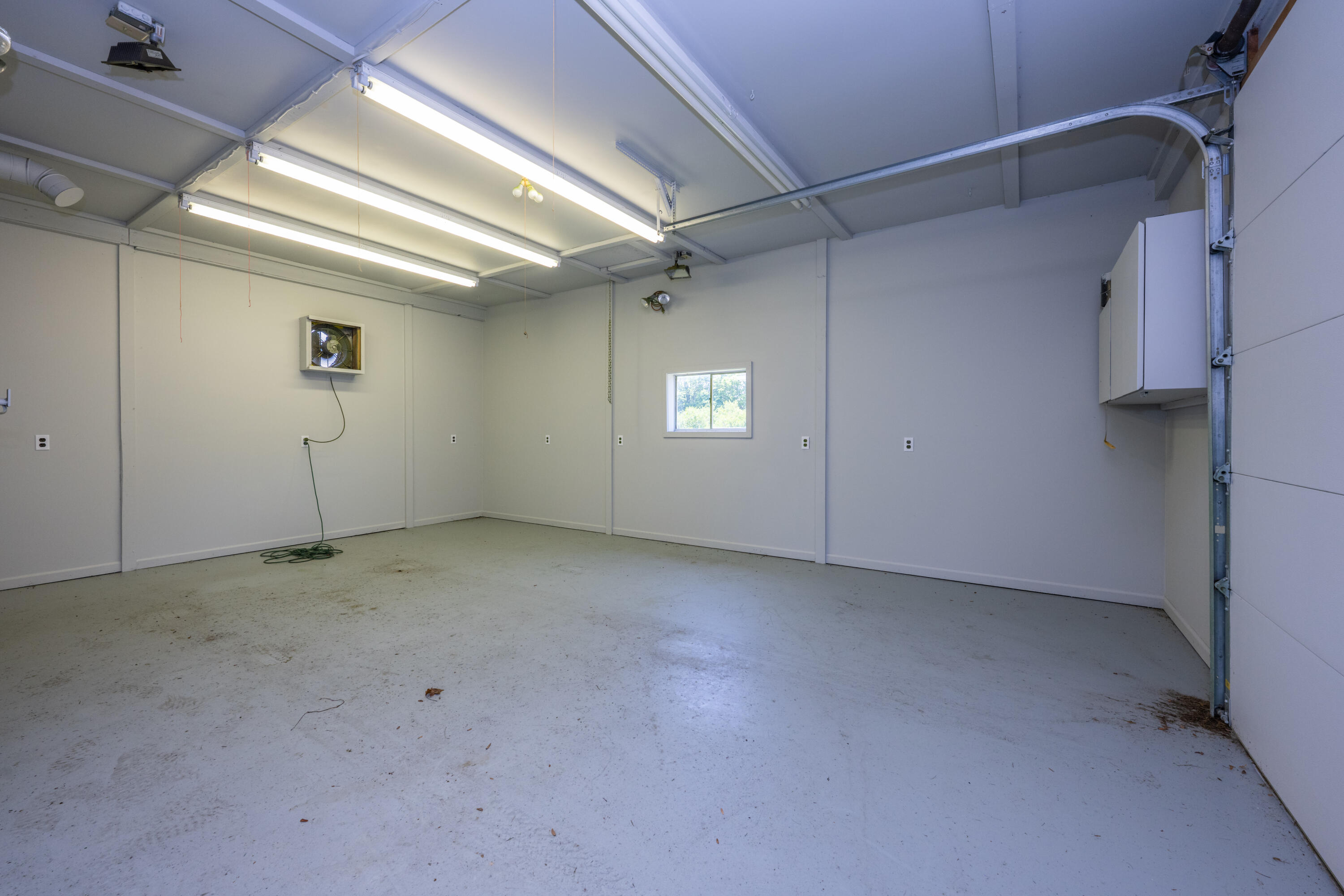 31401 Middle Crossing Road Dowagiac MI 49047