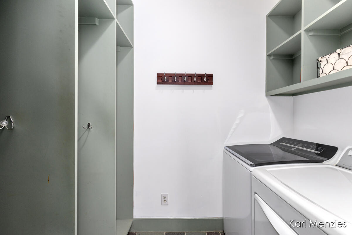 1290 Cramton Avenue NE Ada MI 49301