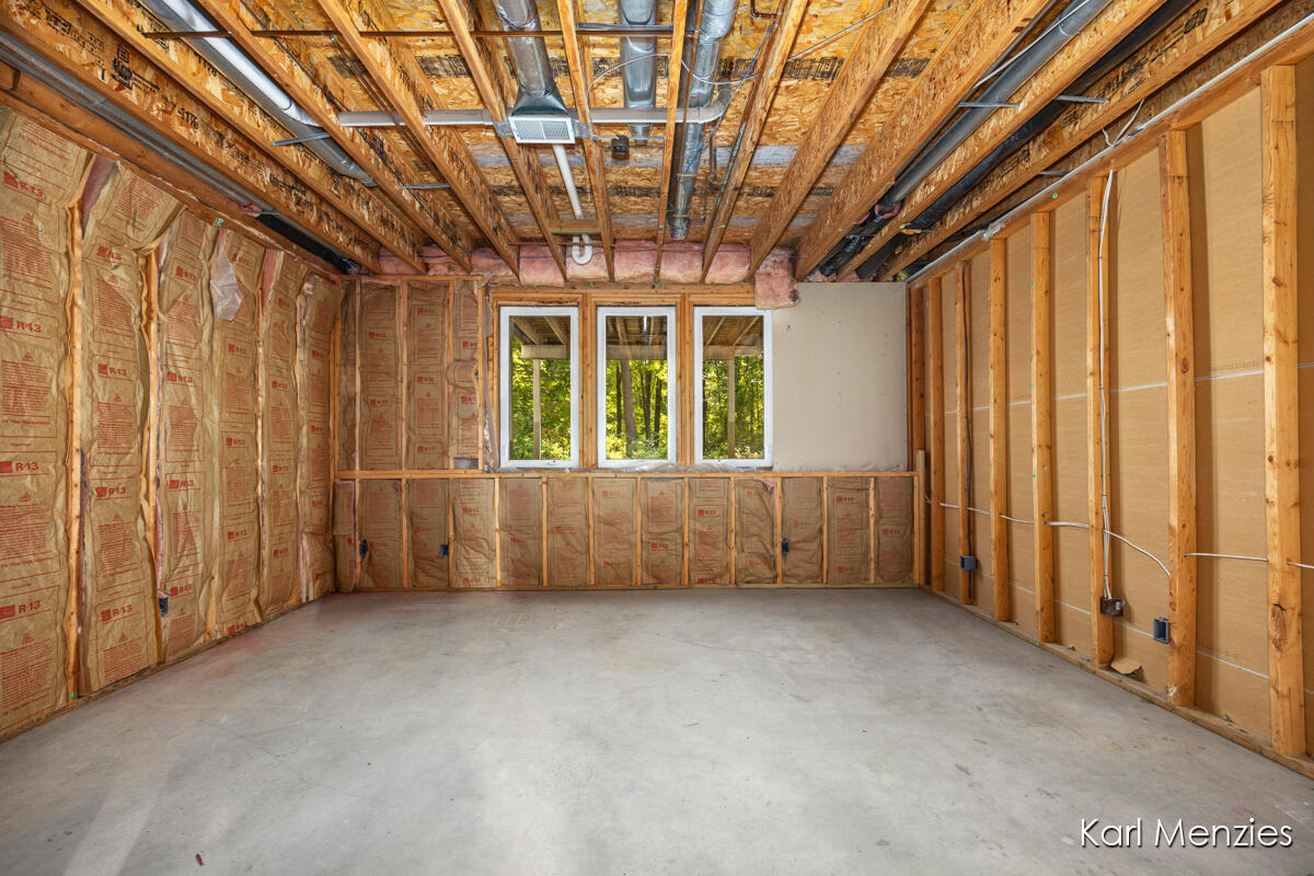 1290 Cramton Avenue NE Ada MI 49301