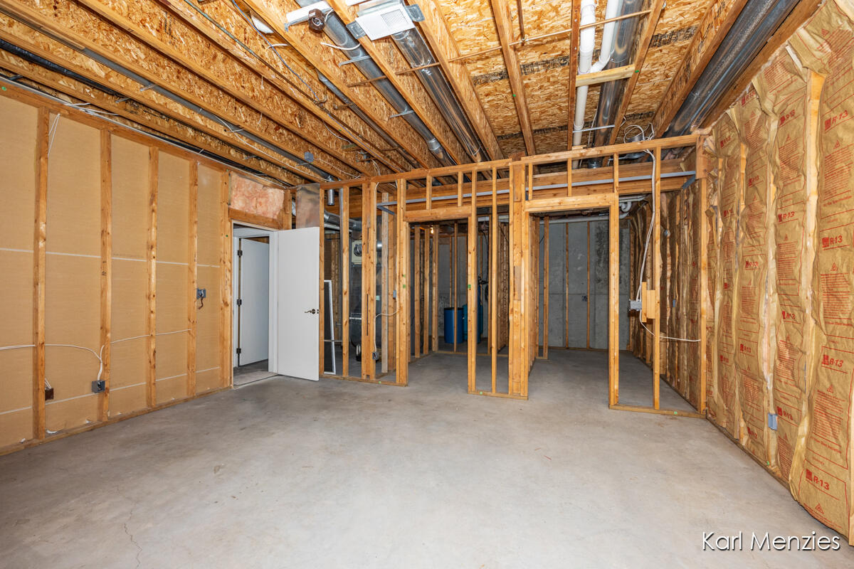 1290 Cramton Avenue NE Ada MI 49301