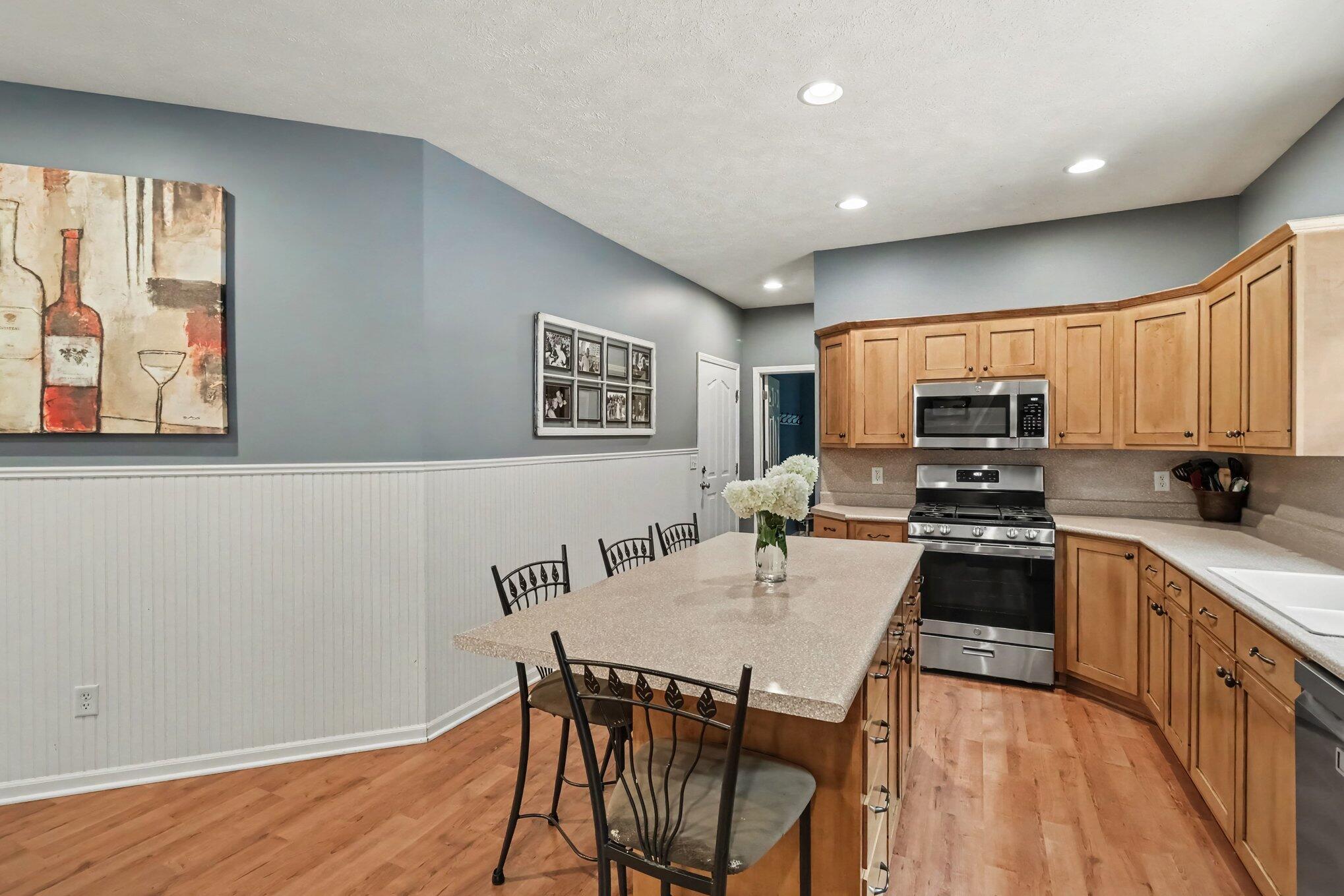 325 Grant Street Hopkins MI 49328