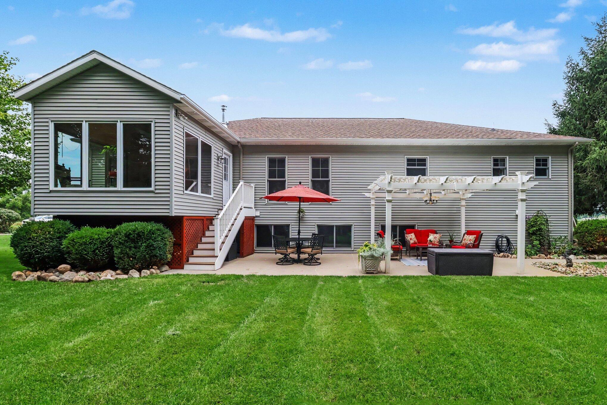 325 Grant Street Hopkins MI 49328