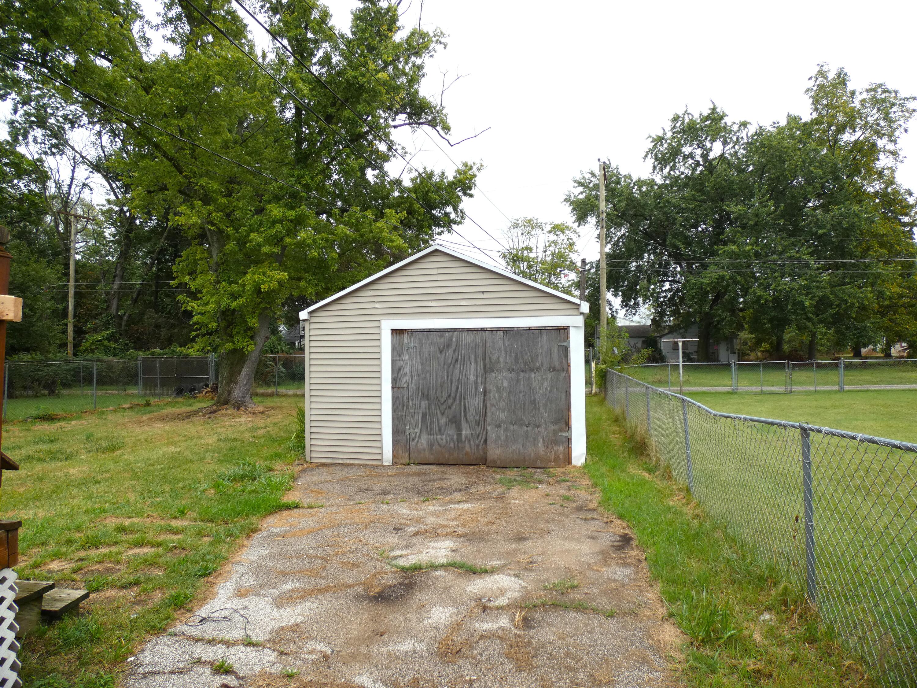 1079 Hurd Avenue Benton Harbor MI 49022