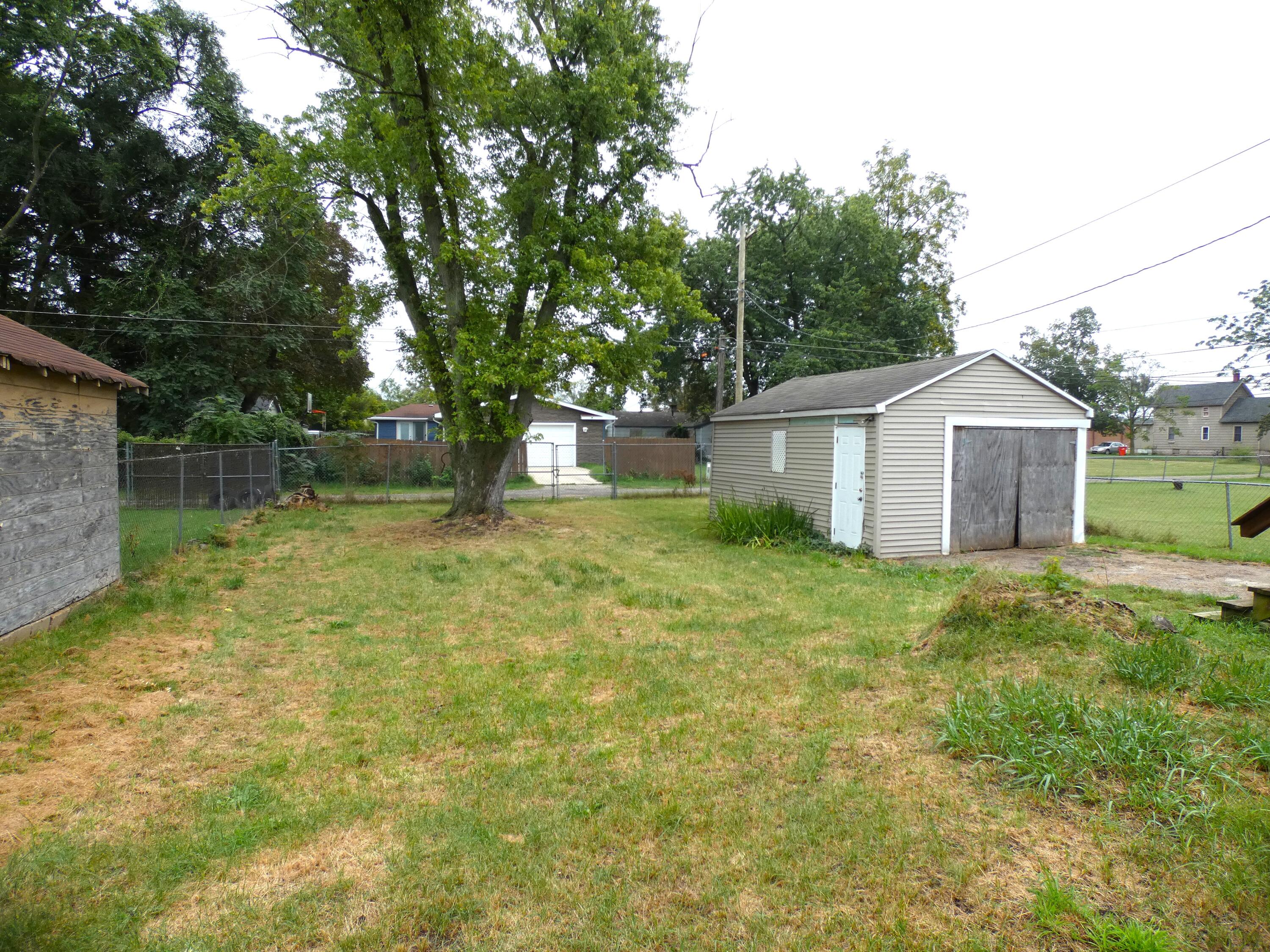 1079 Hurd Avenue Benton Harbor MI 49022