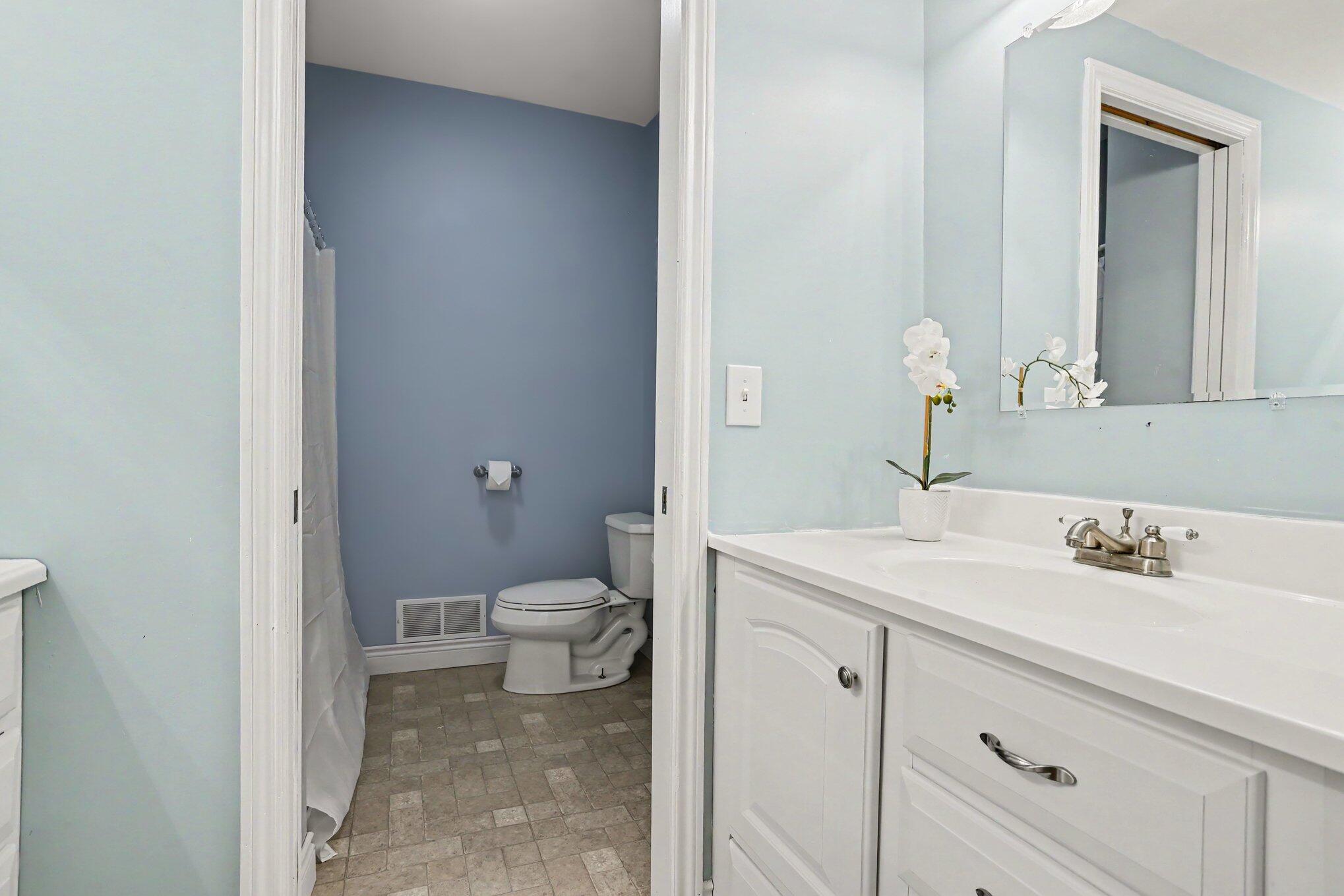4356 E E Avenue Kalamazoo MI 49004
