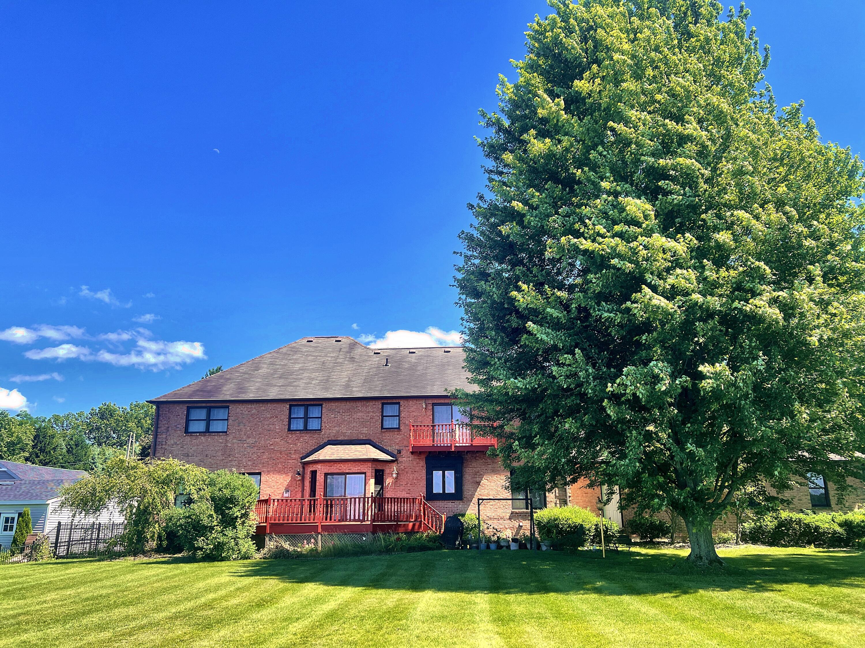 2647 Lake Shore Drive Niles MI 49120