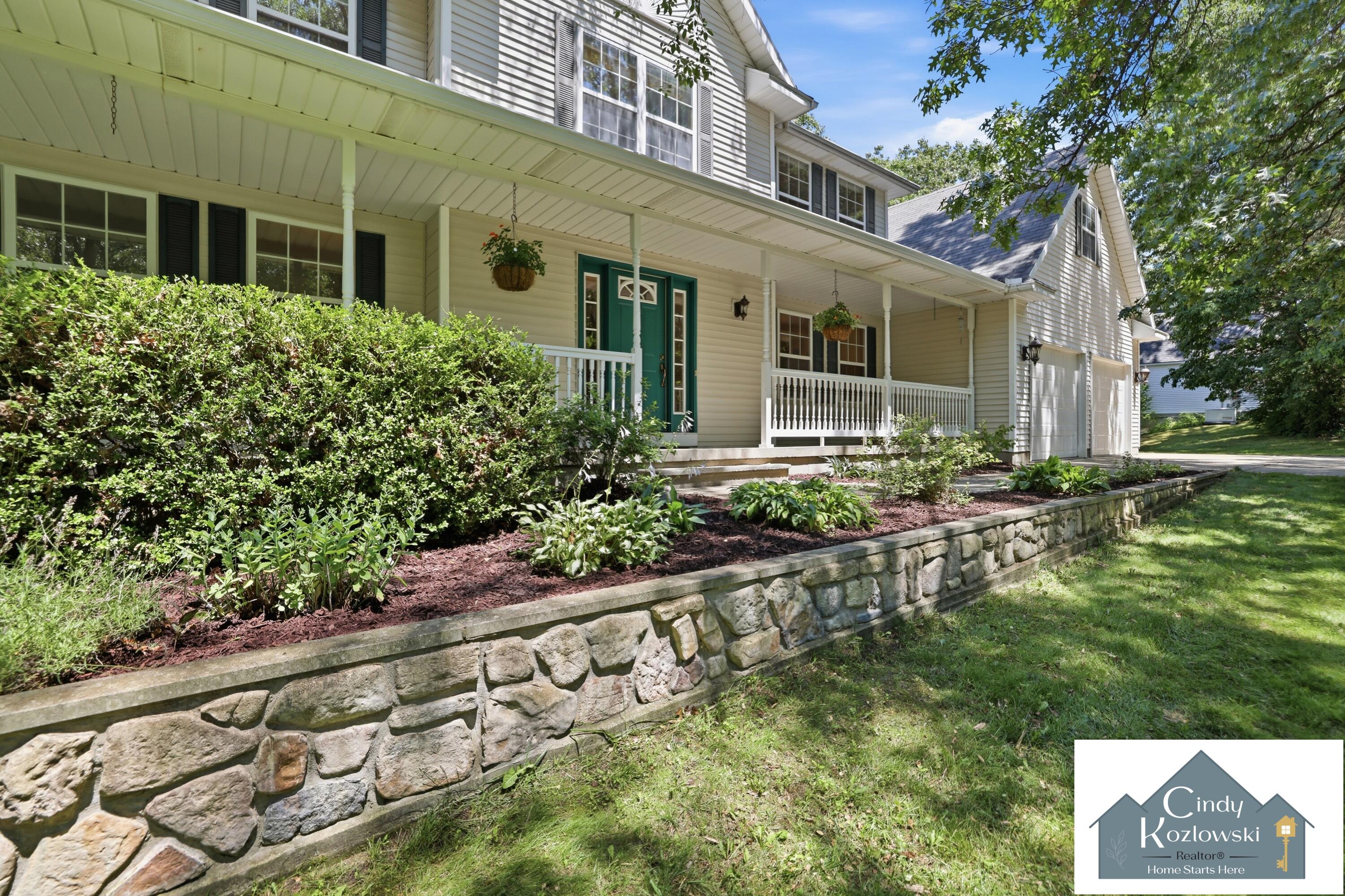 4959 Brookestone Drive NE Rockford MI 49341