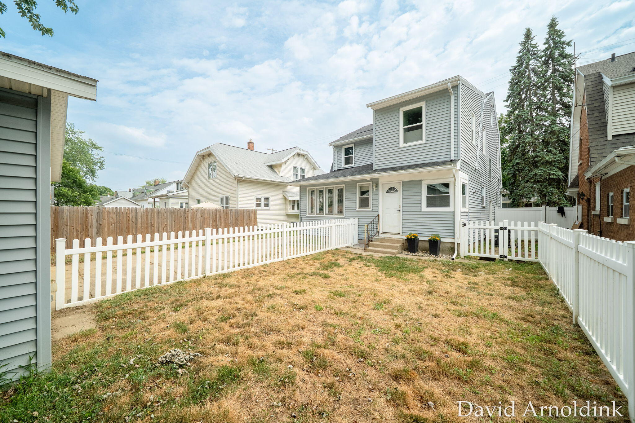 919 Myrtle Street NW Grand Rapids MI 49504