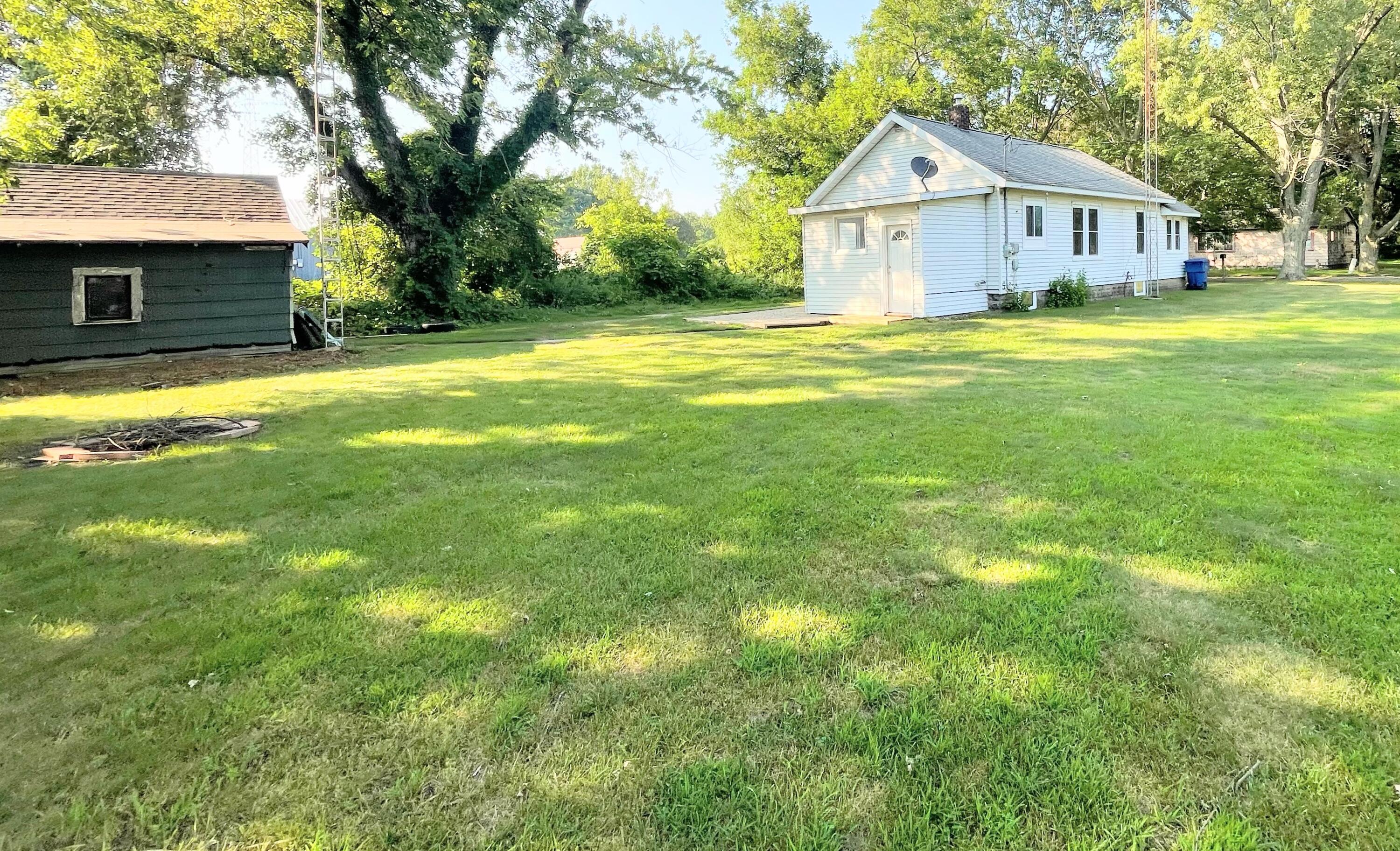 1146 Coolidge Avenue Benton Harbor MI 49022