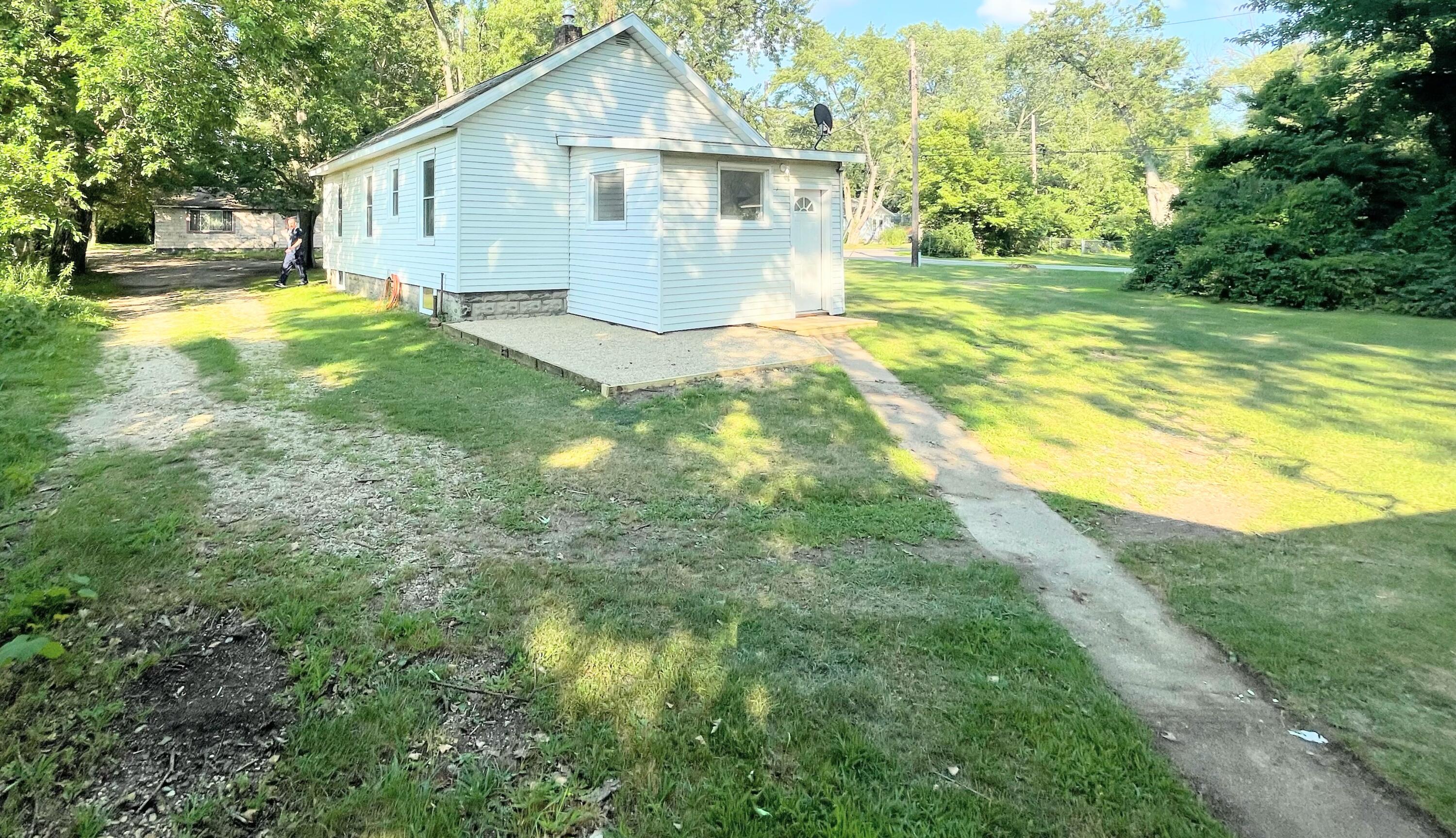 1146 Coolidge Avenue Benton Harbor MI 49022