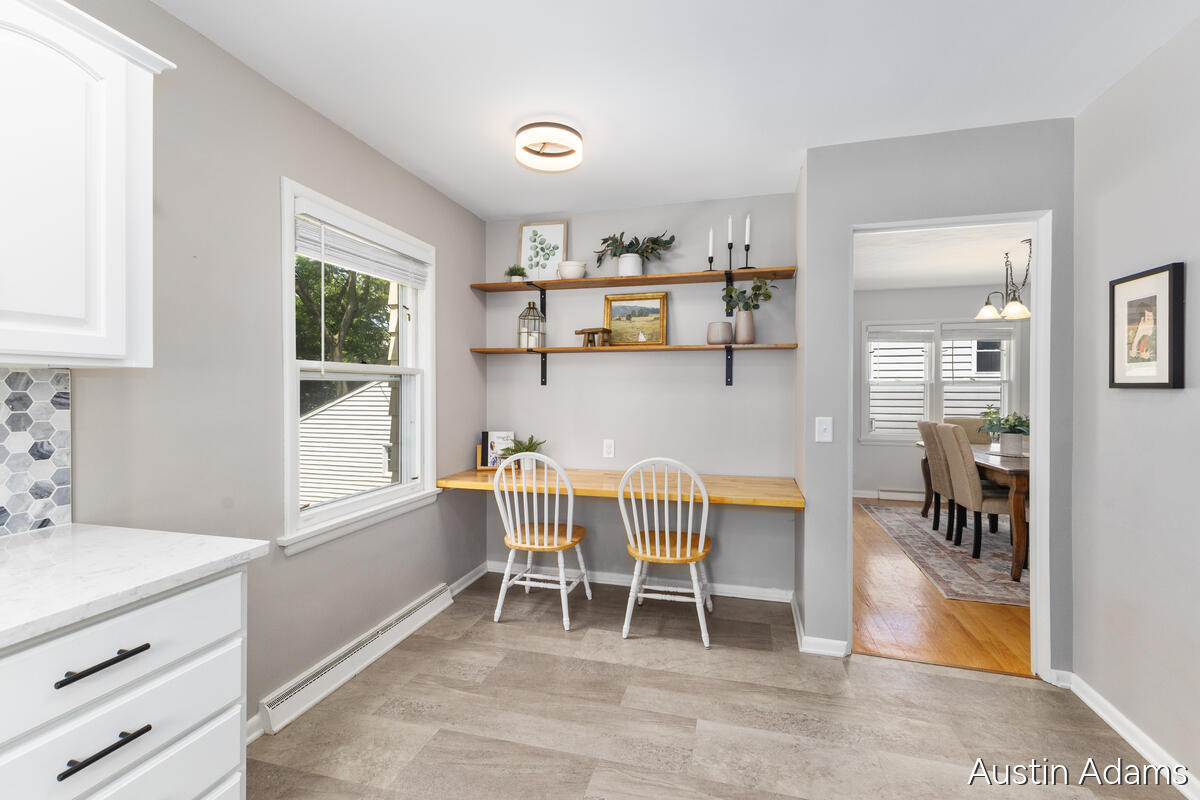 1925 Emerald Avenue NE Grand Rapids MI 49505