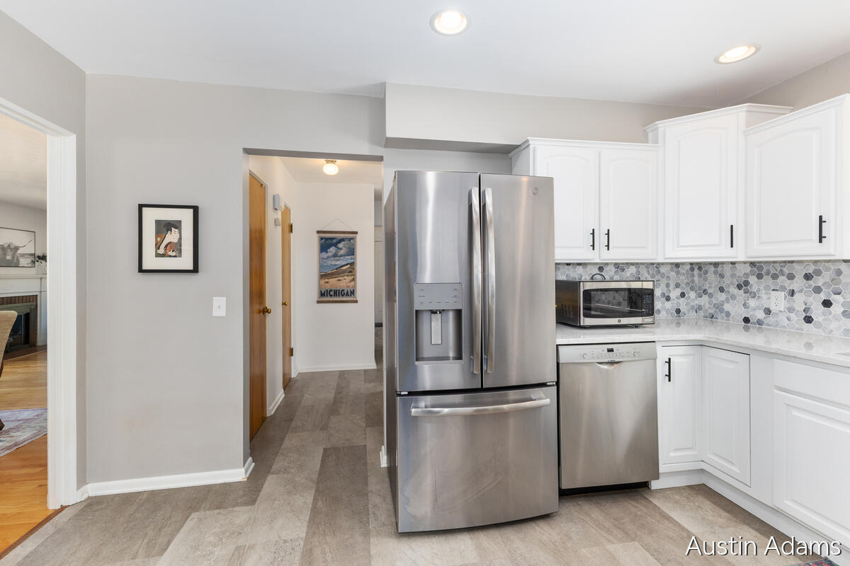 1925 Emerald Avenue NE Grand Rapids MI 49505
