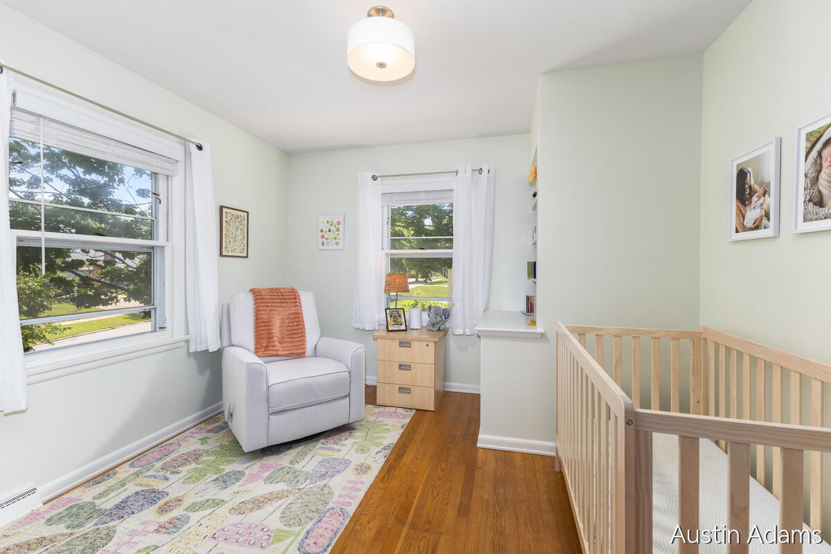 1925 Emerald Avenue NE Grand Rapids MI 49505