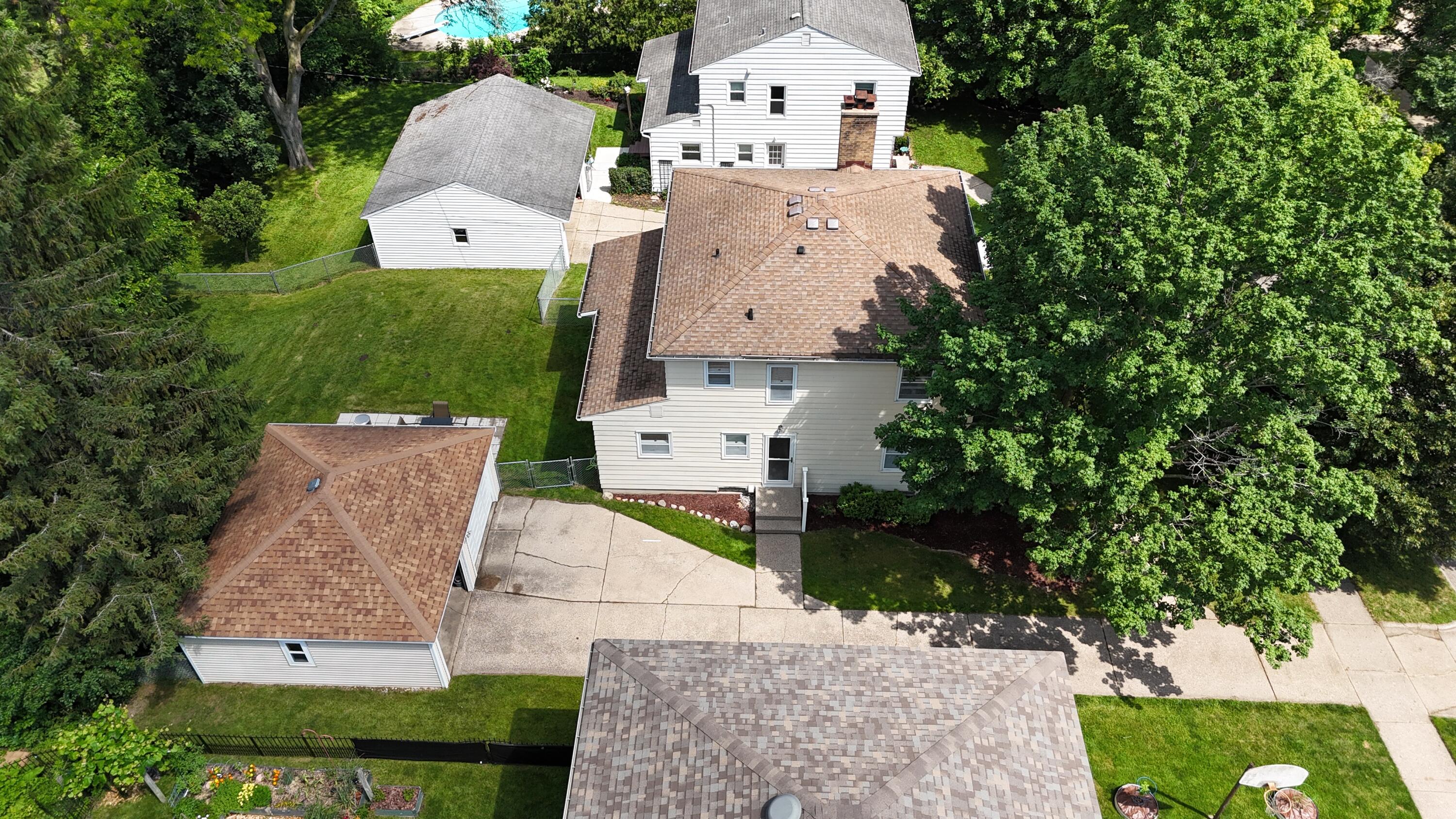 1925 Emerald Avenue NE Grand Rapids MI 49505
