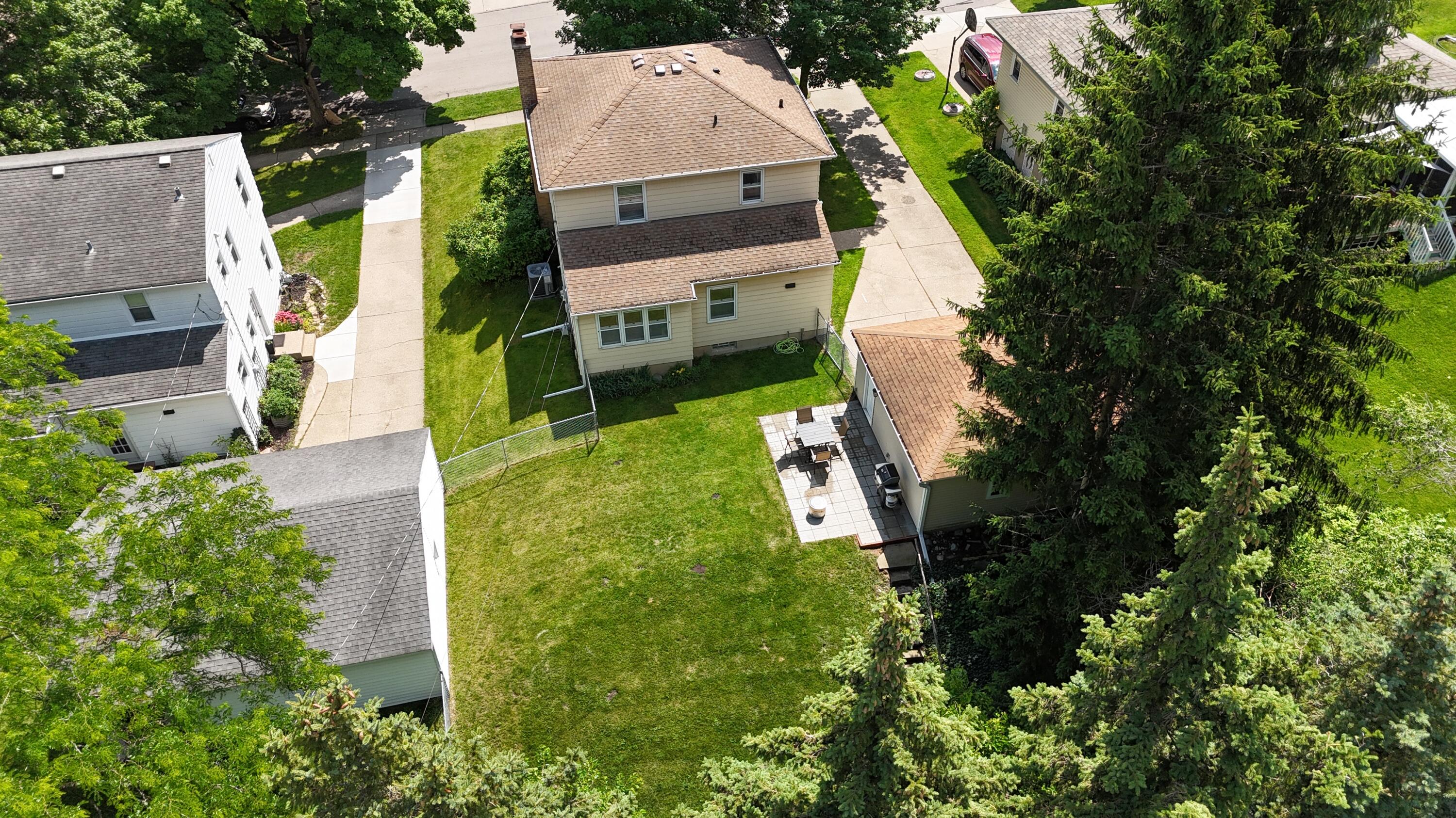 1925 Emerald Avenue NE Grand Rapids MI 49505