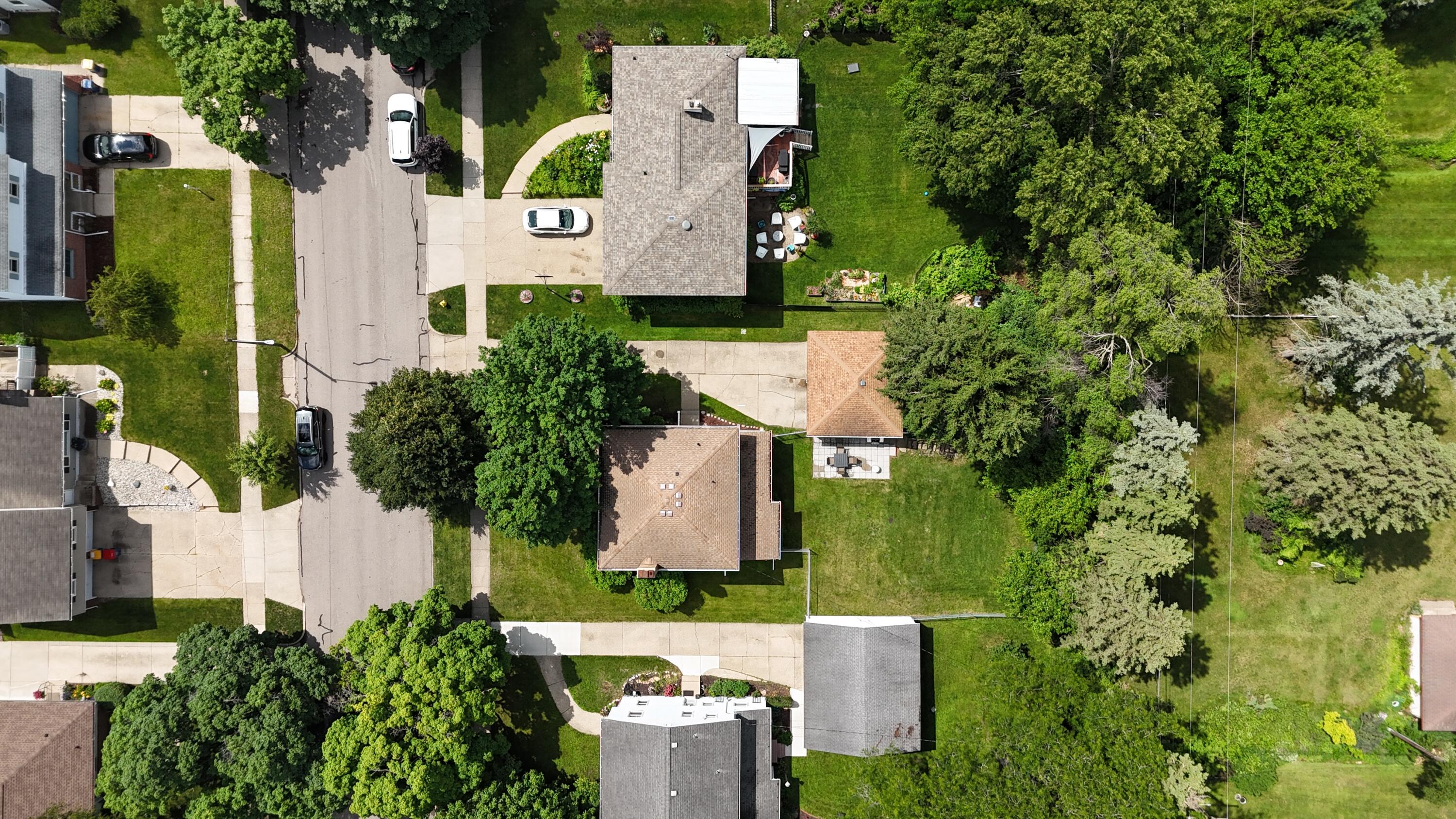 1925 Emerald Avenue NE Grand Rapids MI 49505
