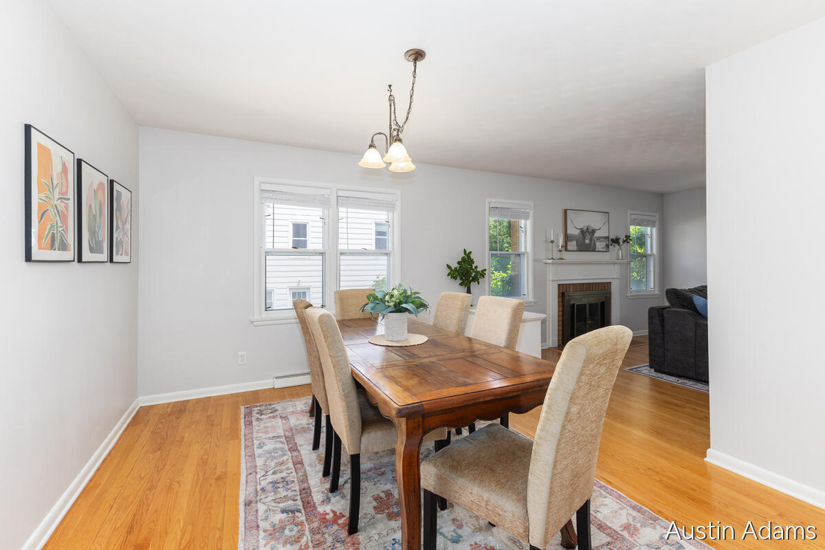 1925 Emerald Avenue NE Grand Rapids MI 49505