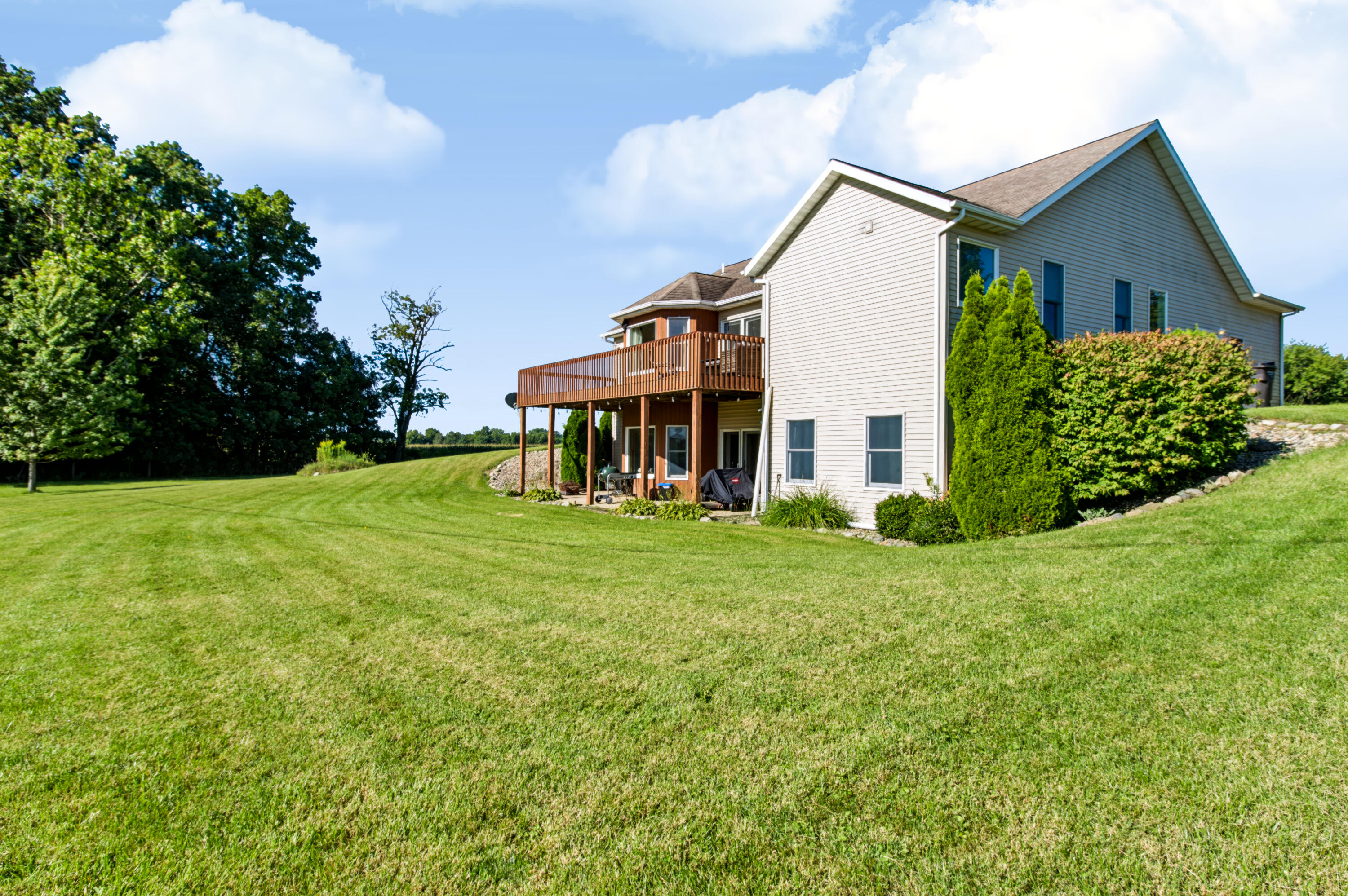 707 Tulip Drive Three Oaks MI 49128