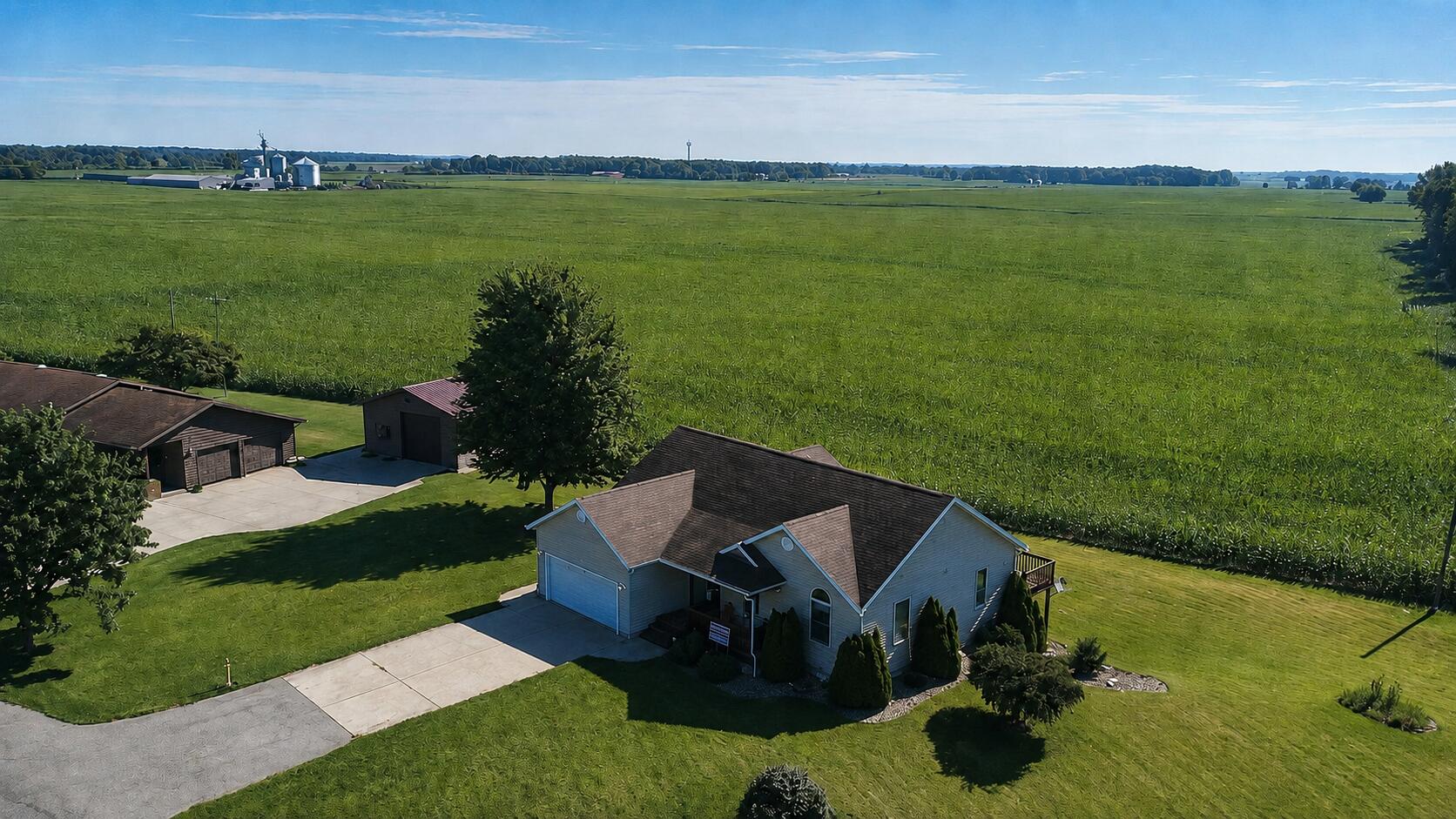 707 Tulip Drive Three Oaks MI 49128