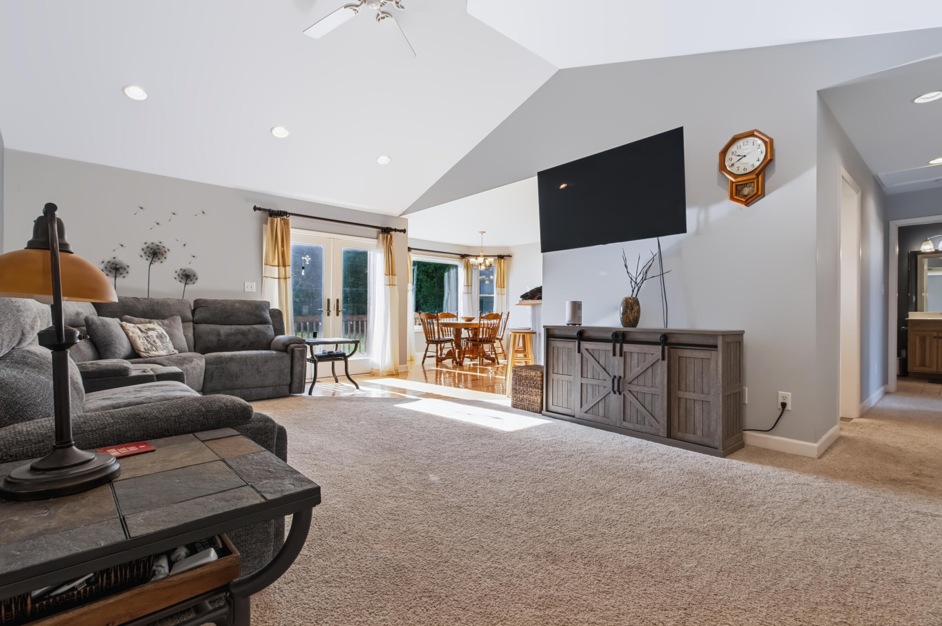 707 Tulip Drive Three Oaks MI 49128