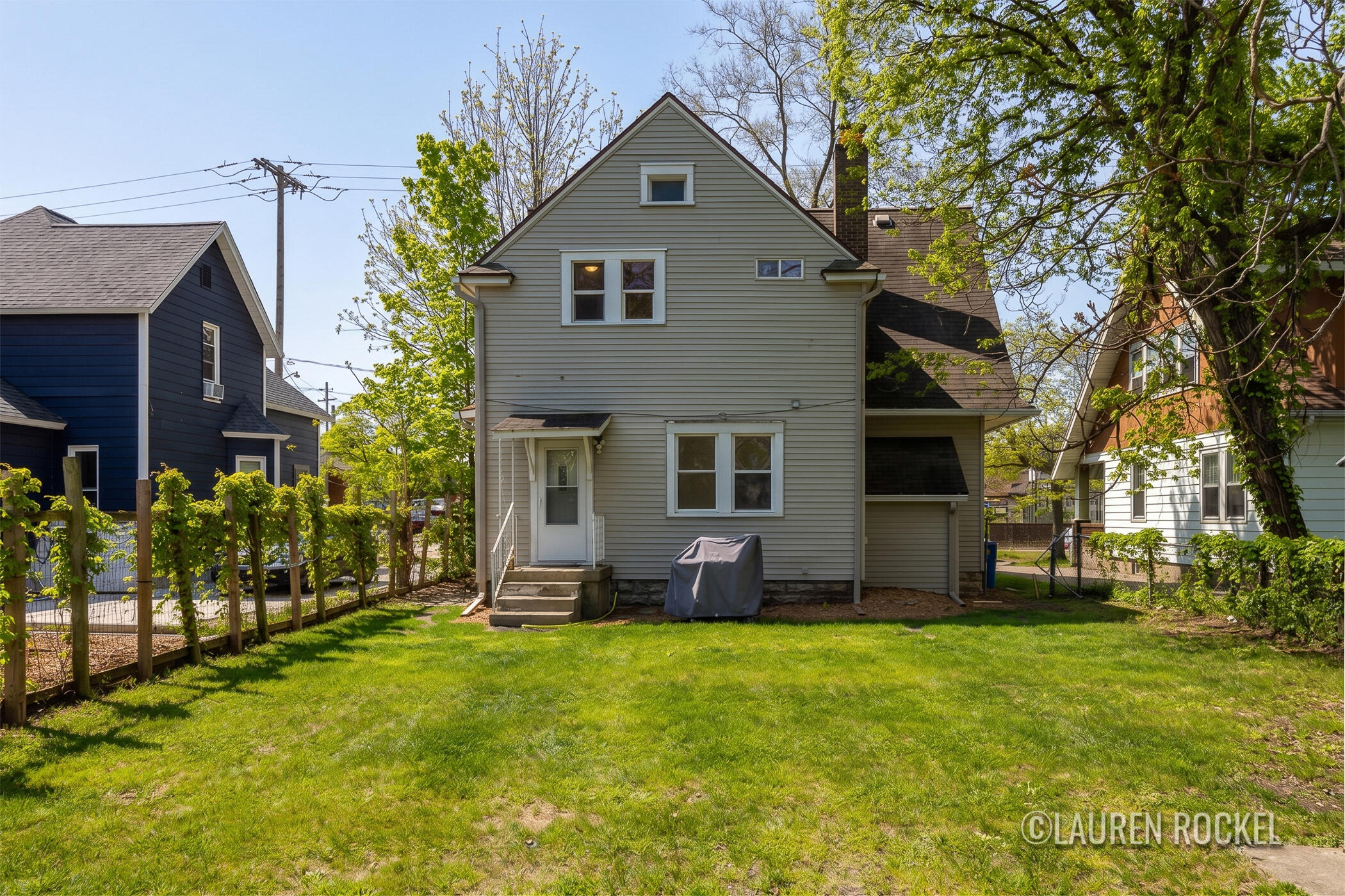443 Dickinson Street SE Grand Rapids MI 49507