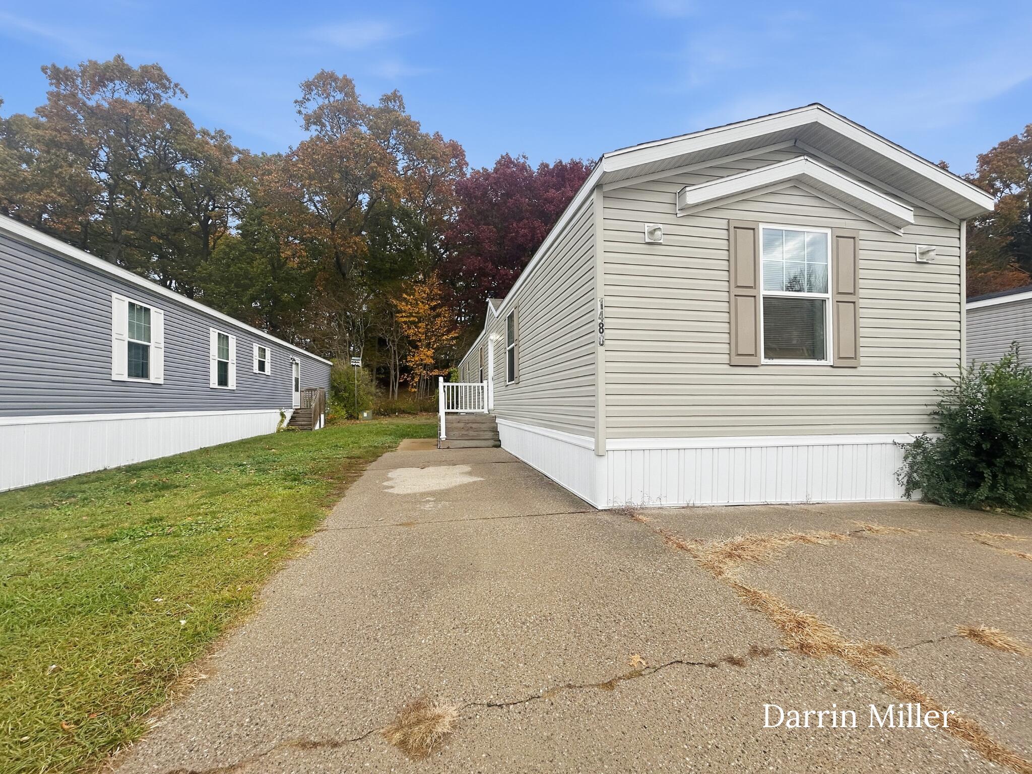 1480 Sarnia Street Norton Shores MI 49444