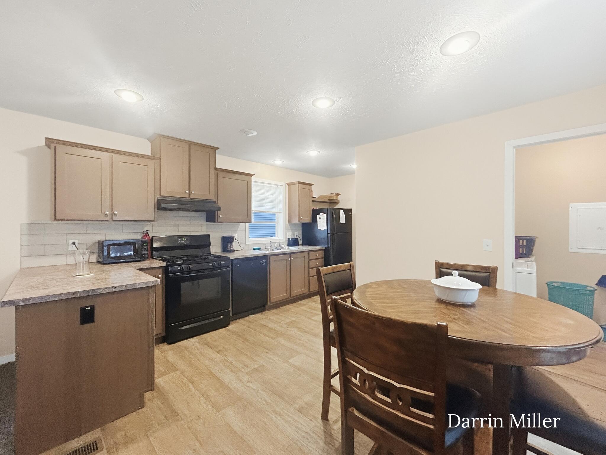 1480 Sarnia Street Norton Shores MI 49444