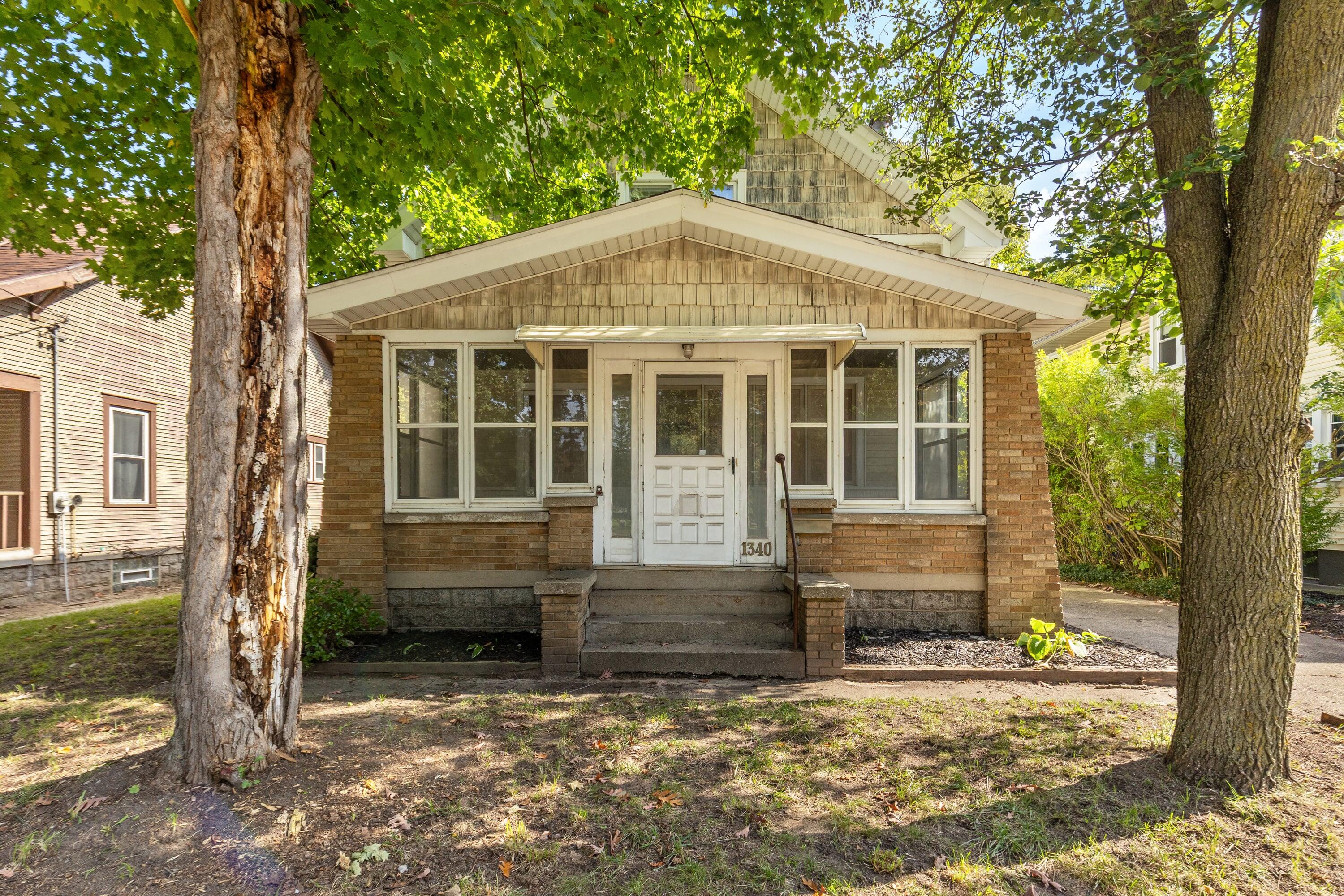 1340 Eastern Avenue SE Grand Rapids MI 49507