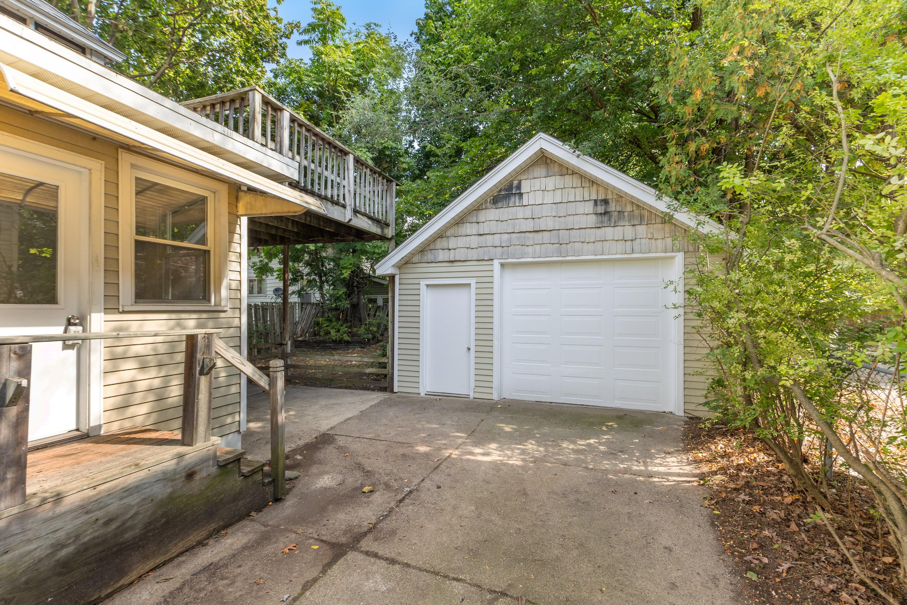 1340 Eastern Avenue SE Grand Rapids MI 49507
