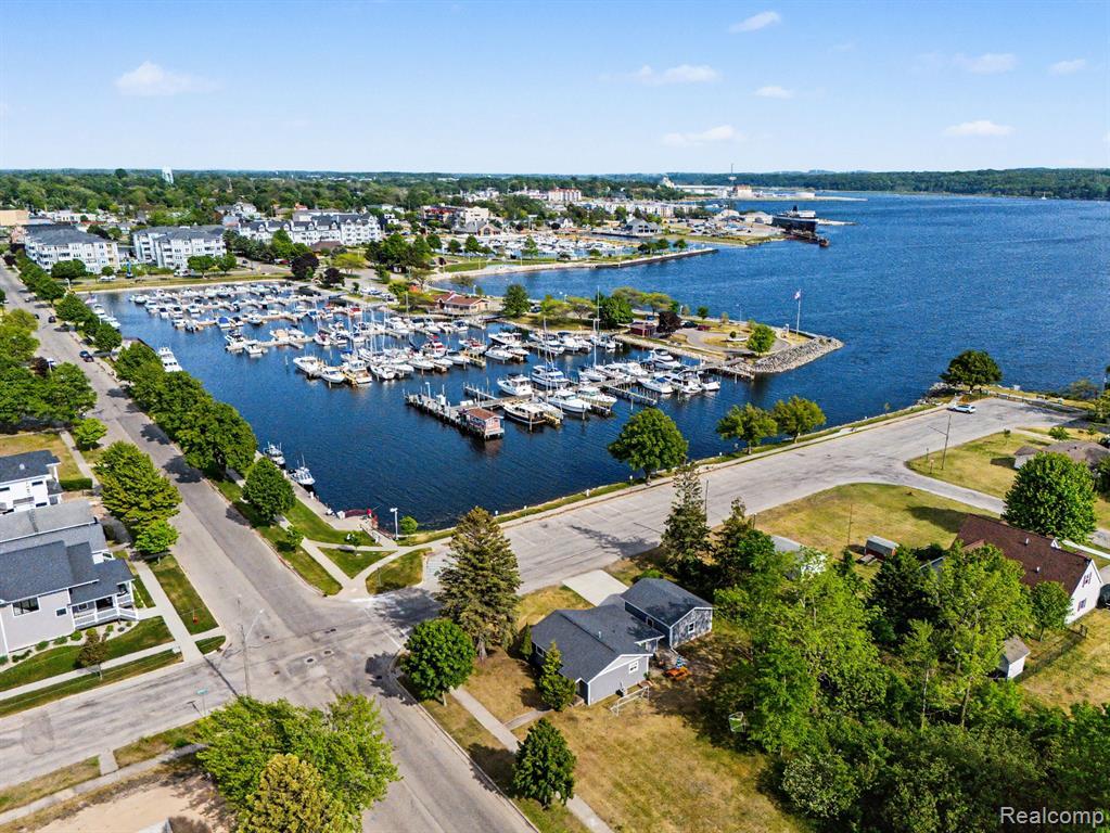 701 W Loomis Street Ludington MI 49431
