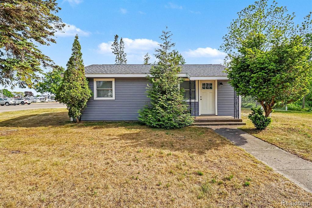 701 W Loomis Street Ludington MI 49431