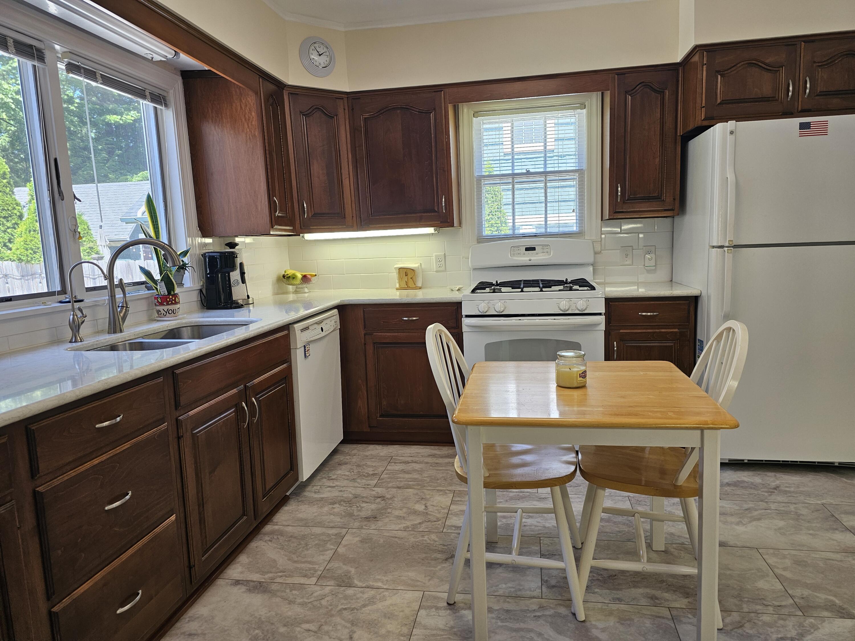 2236 Tipperary Road Kalamazoo MI 49008