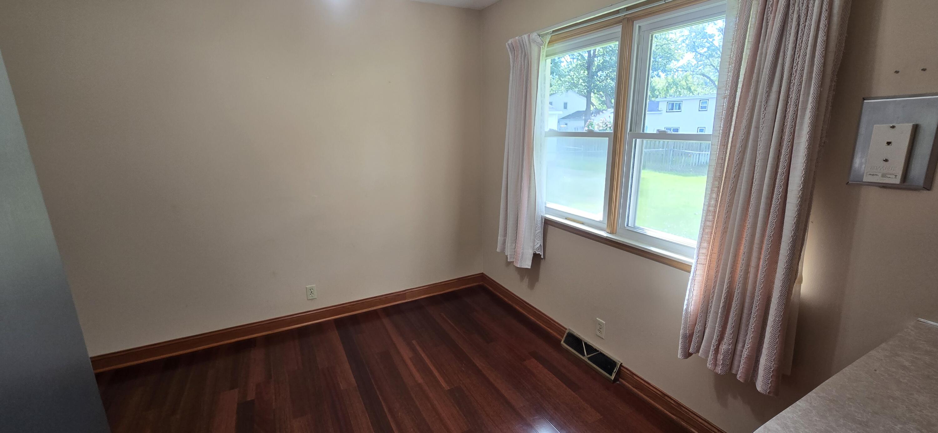 2159 Seminole Road Norton Shores MI 49441