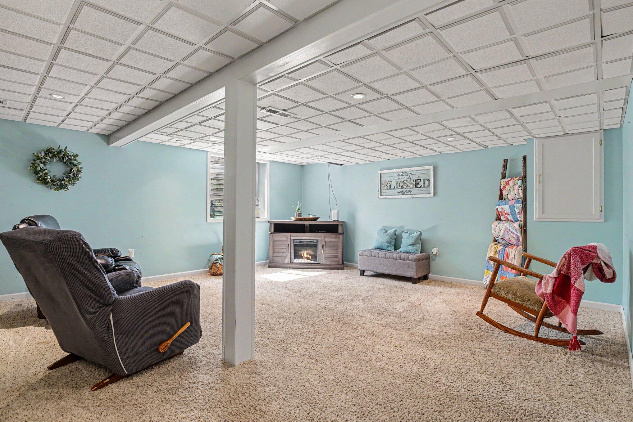 21650 Maple Glen Drive Edwardsburg MI 49112