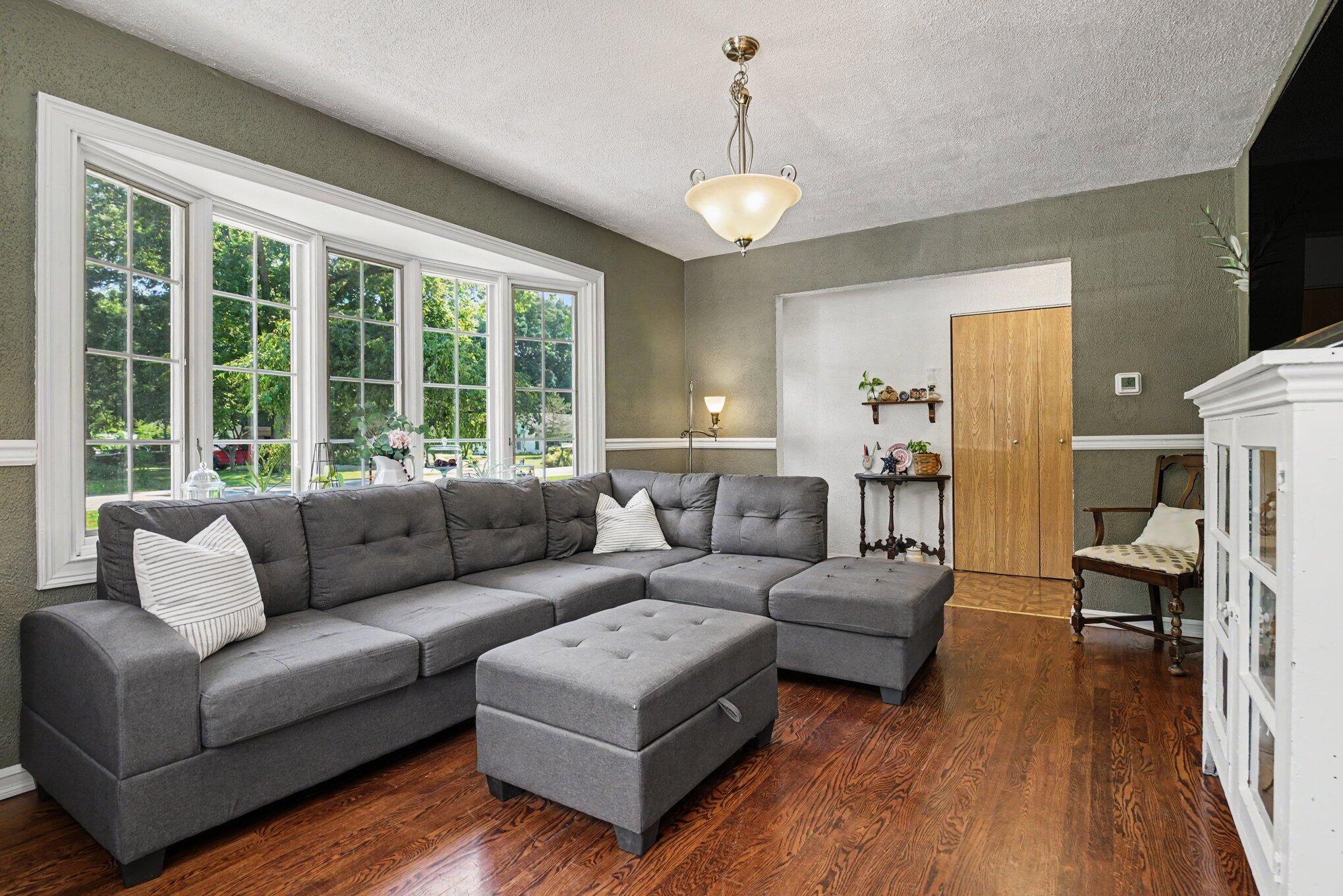 21650 Maple Glen Drive Edwardsburg MI 49112