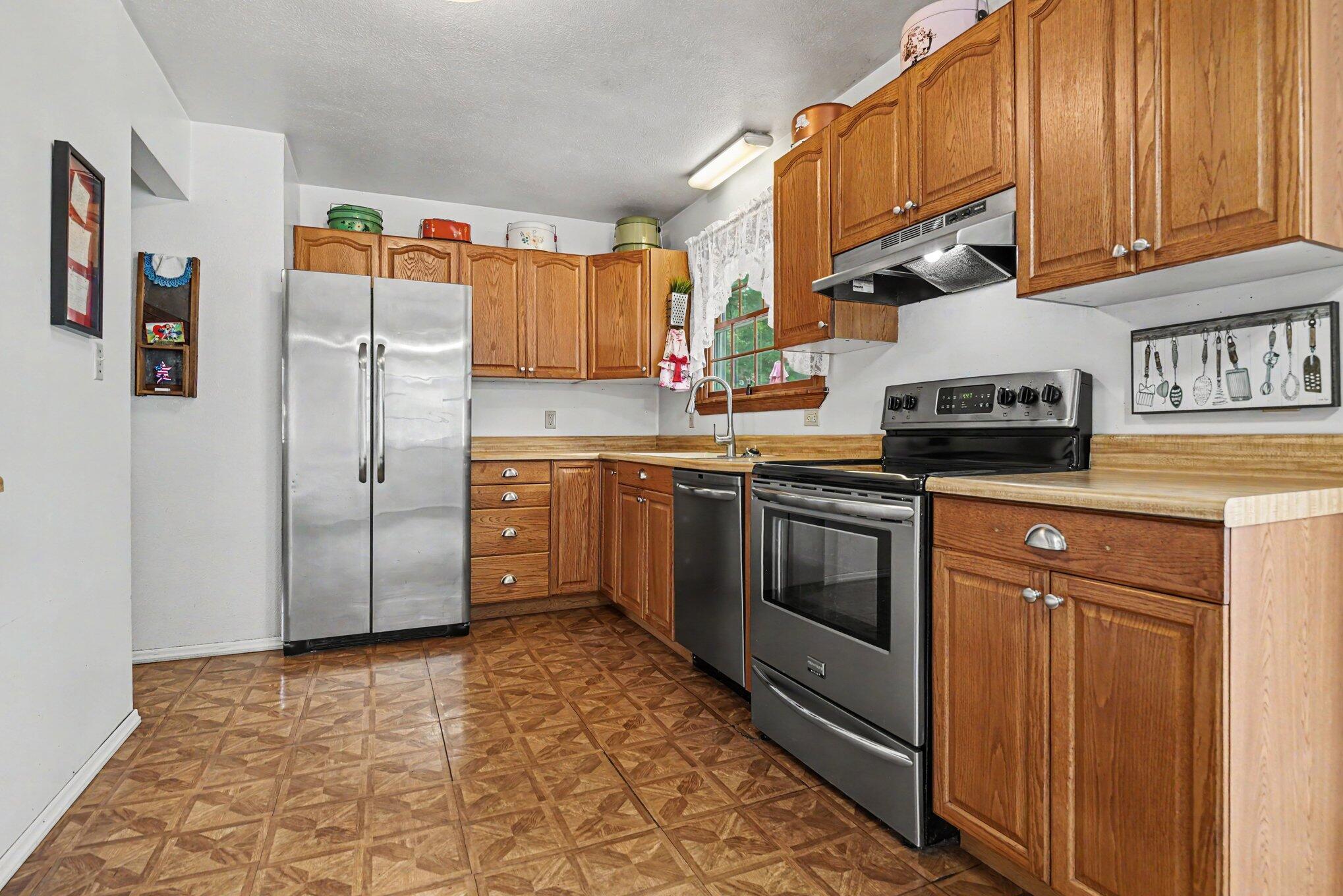 21650 Maple Glen Drive Edwardsburg MI 49112