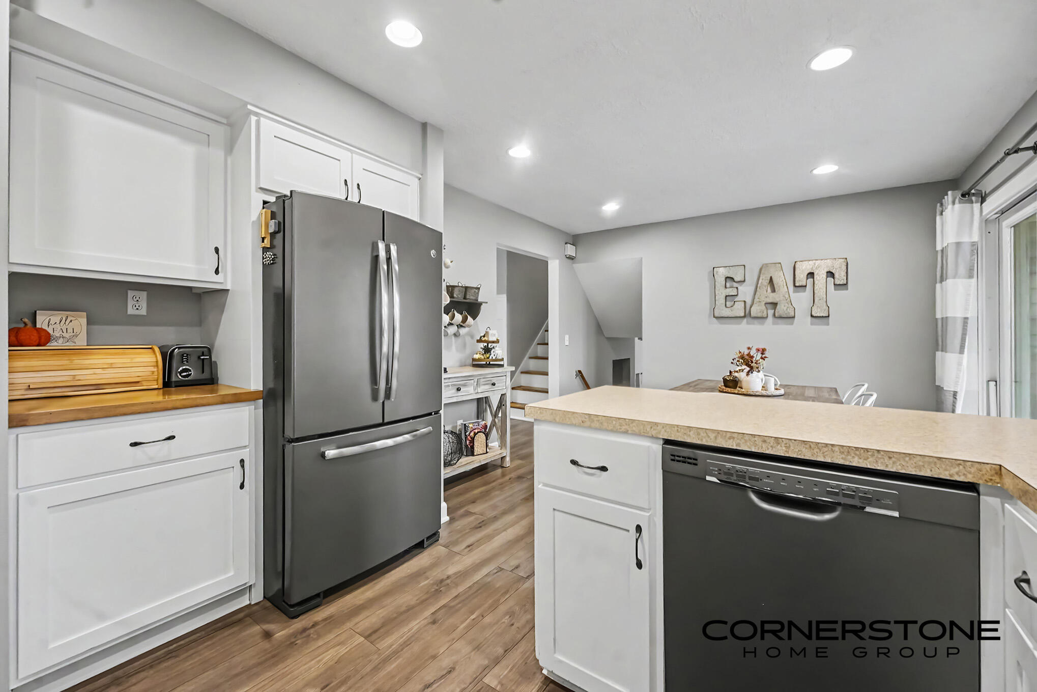 2748 Lincoln Avenue NW Grand Rapids MI 49544
