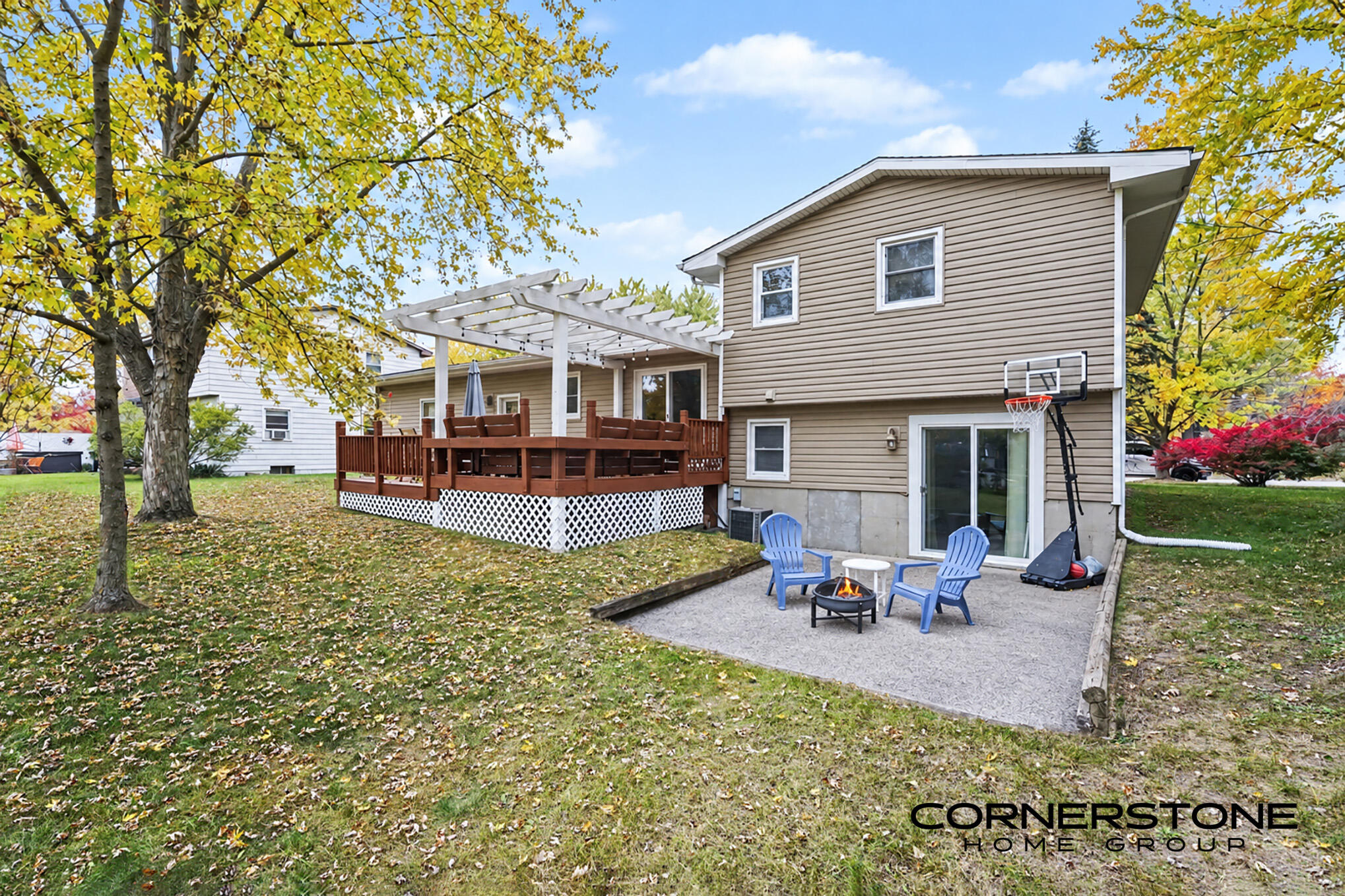 2748 Lincoln Avenue NW Grand Rapids MI 49544