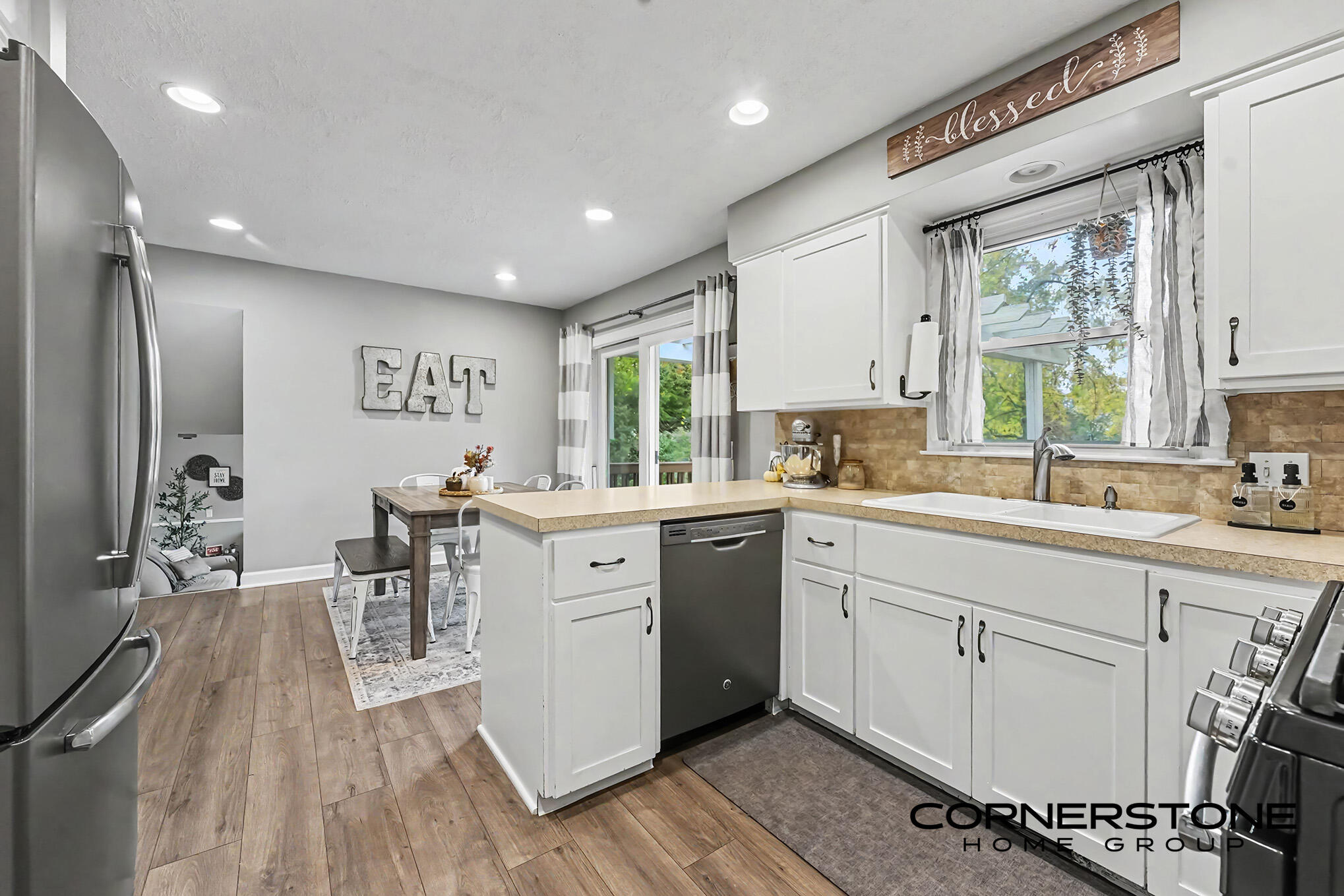 2748 Lincoln Avenue NW Grand Rapids MI 49544
