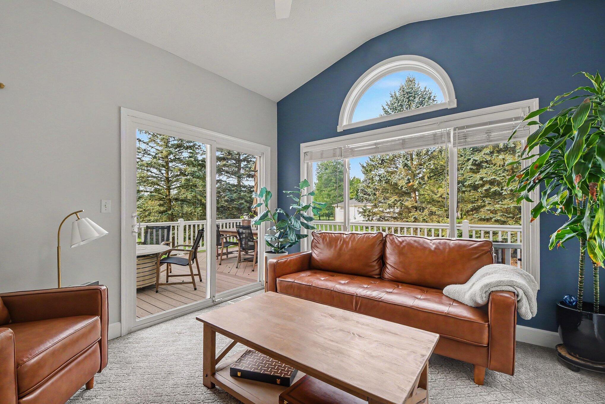 1219 Stoneshire Drive SE Grand Rapids MI 49546