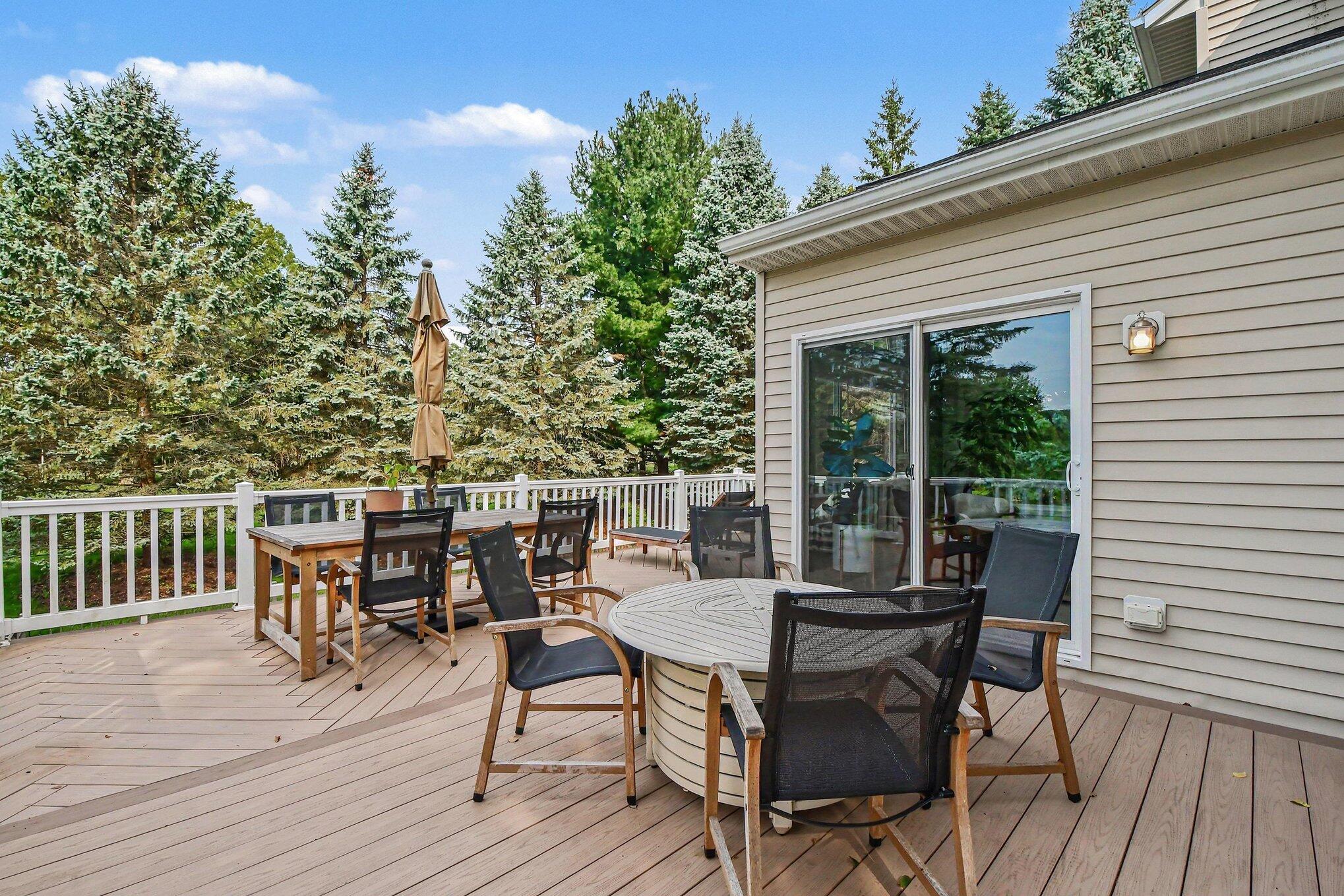 1219 Stoneshire Drive SE Grand Rapids MI 49546