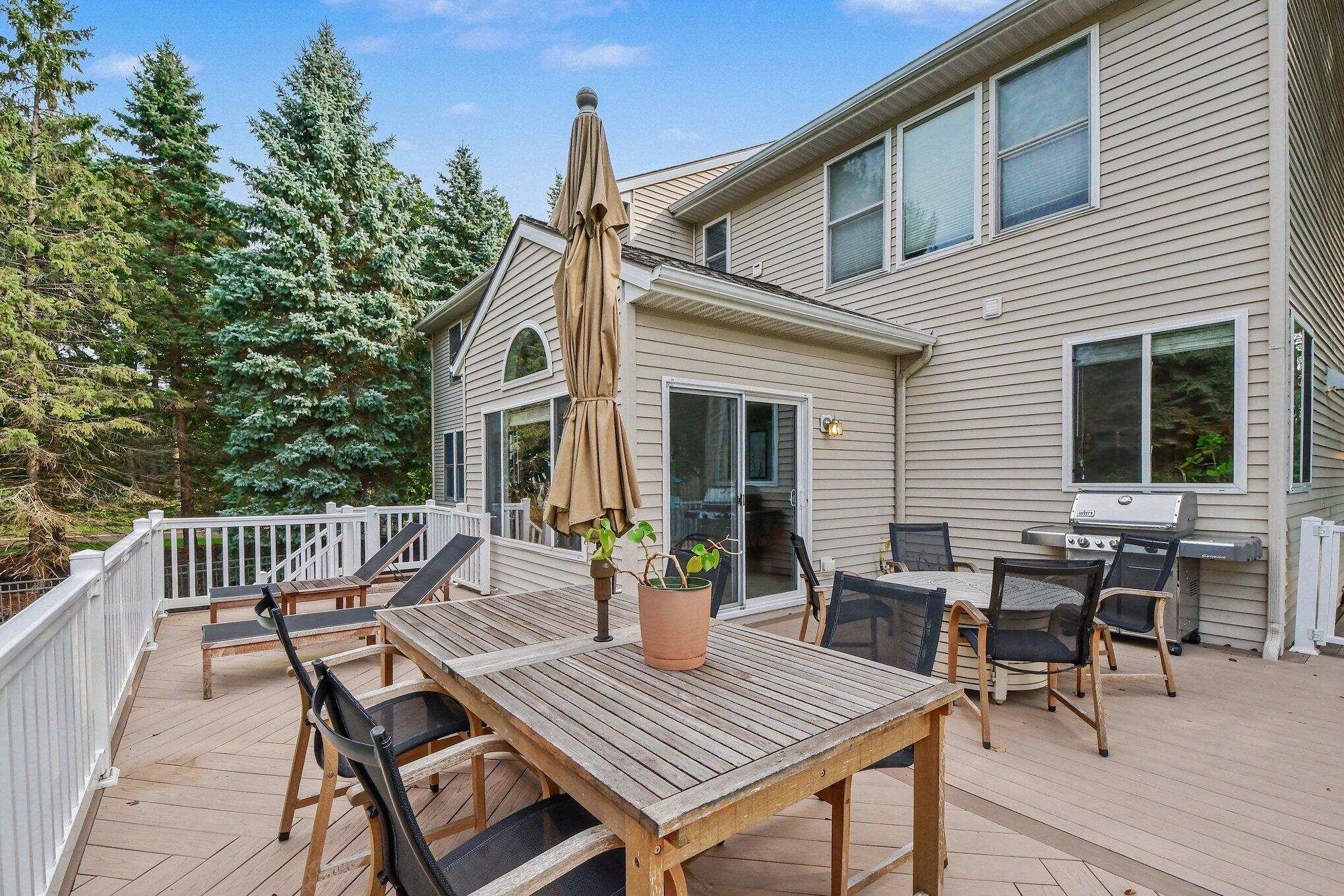 1219 Stoneshire Drive SE Grand Rapids MI 49546
