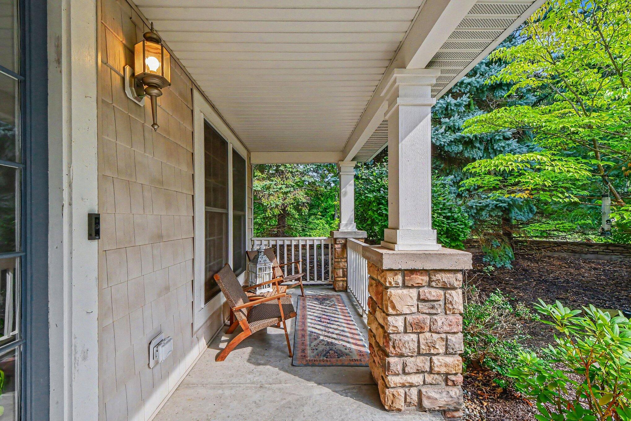 1219 Stoneshire Drive SE Grand Rapids MI 49546
