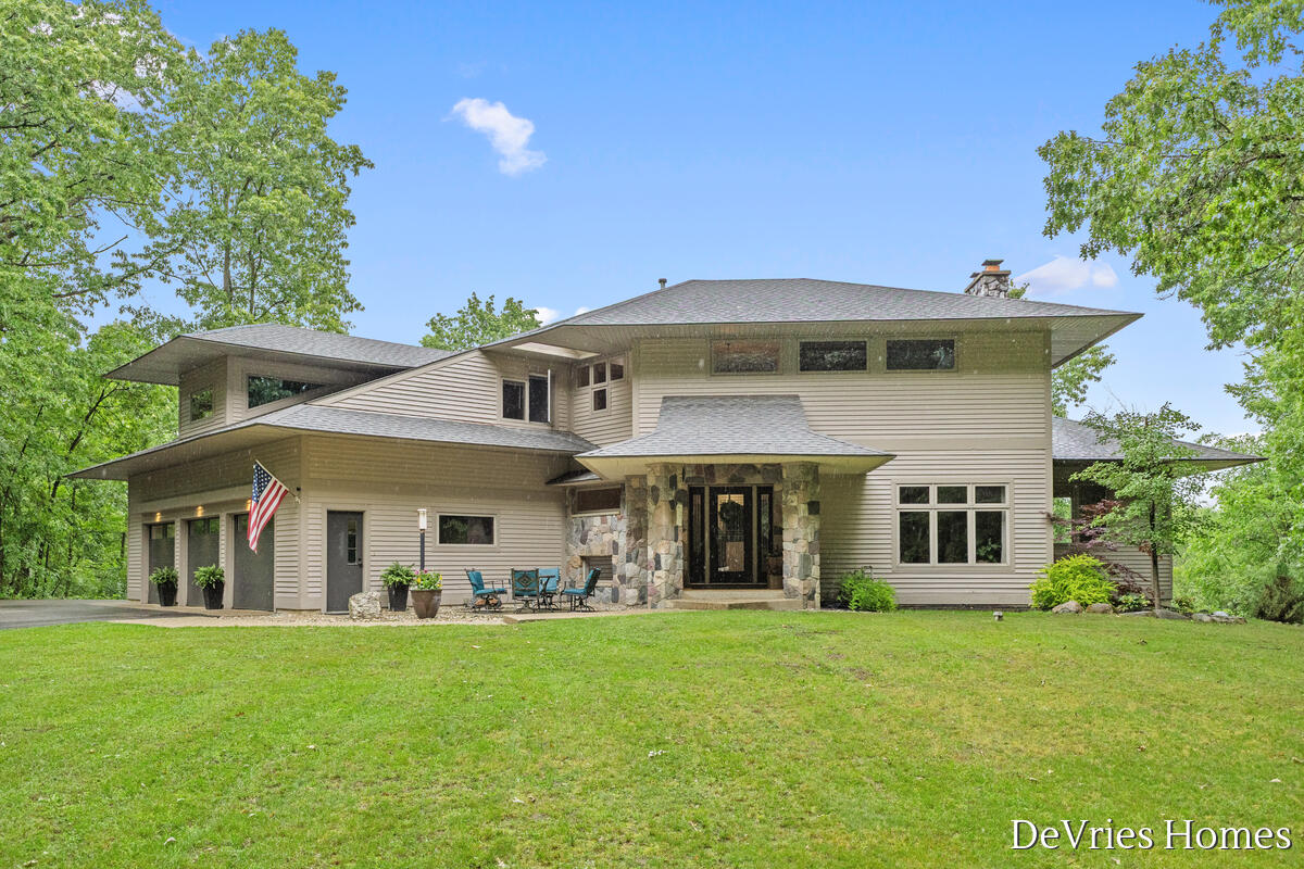 333 Fennessey Street SW Grand Rapids MI 49534