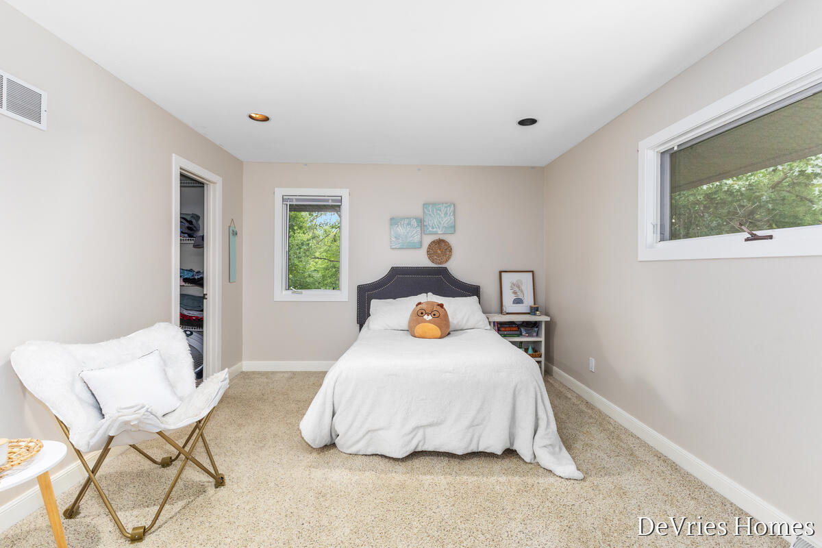 333 Fennessey Street SW Grand Rapids MI 49534
