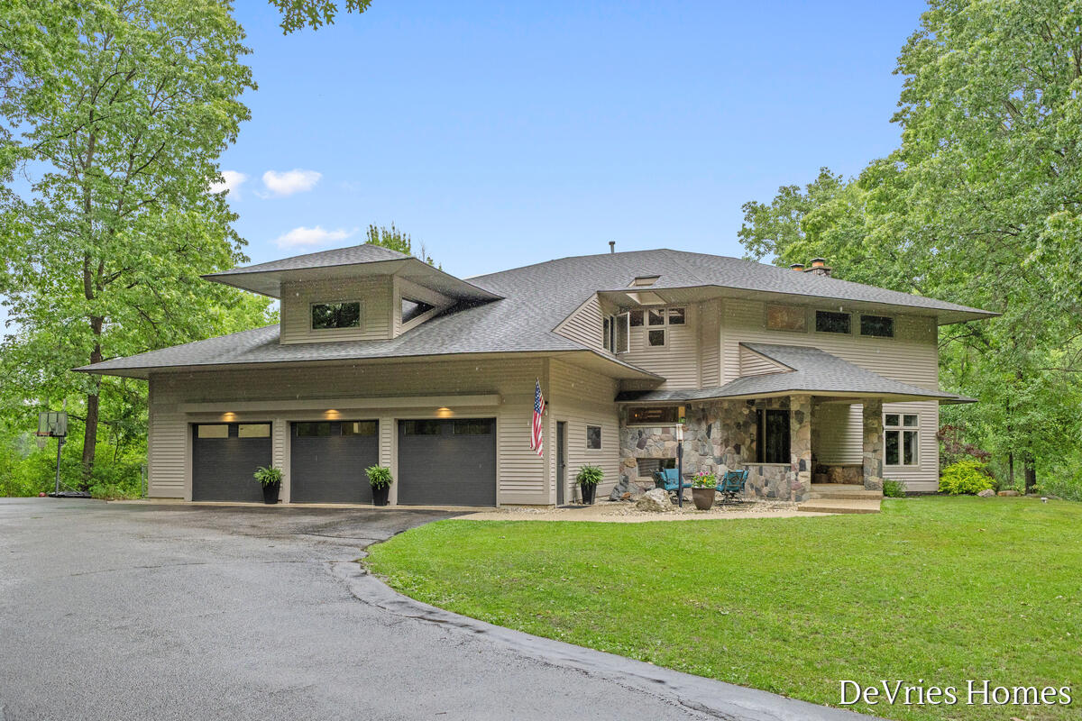 333 Fennessey Street SW Grand Rapids MI 49534